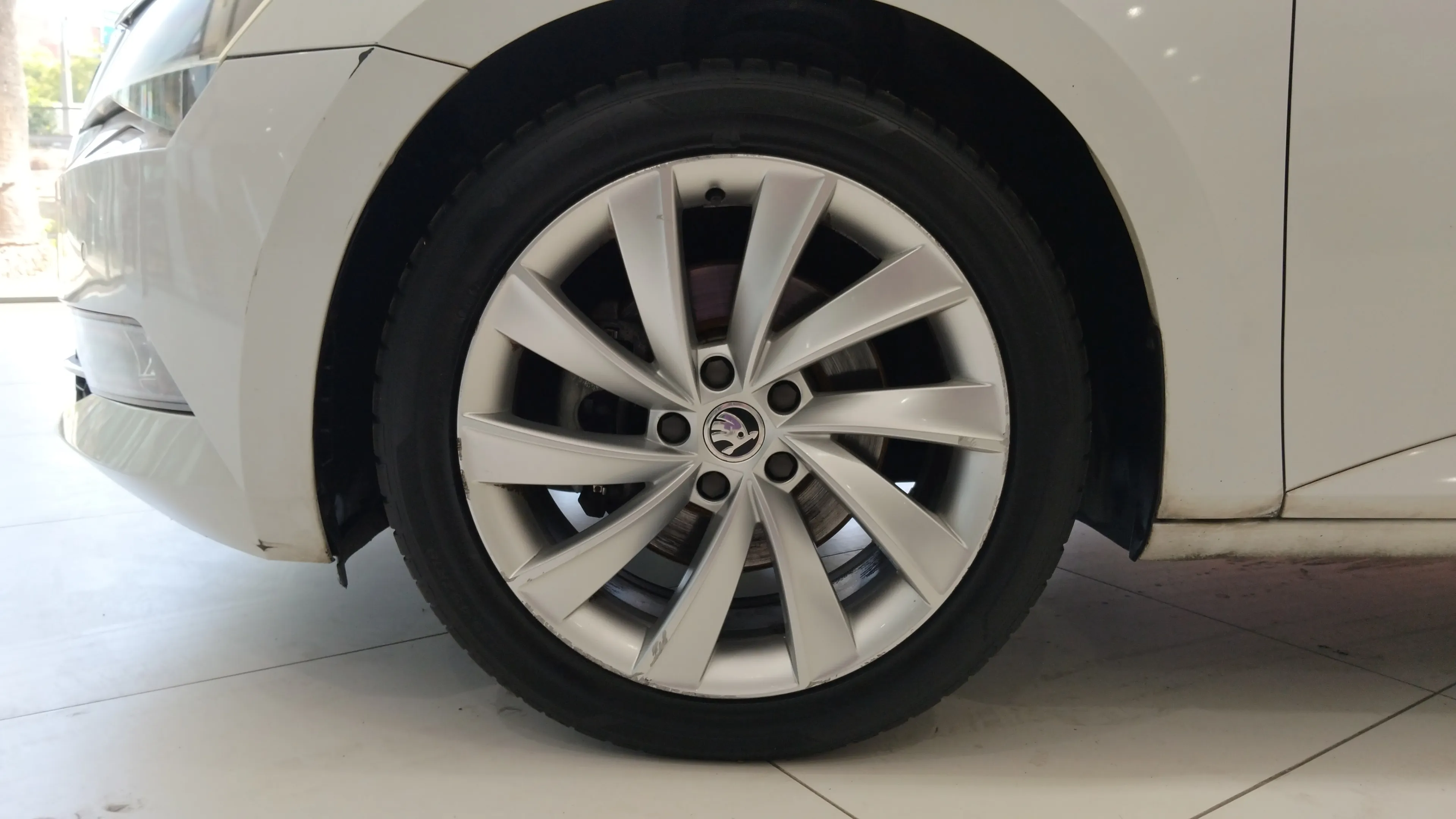 Škoda Superb Combi 2.0 TDI Ambition - foto 6