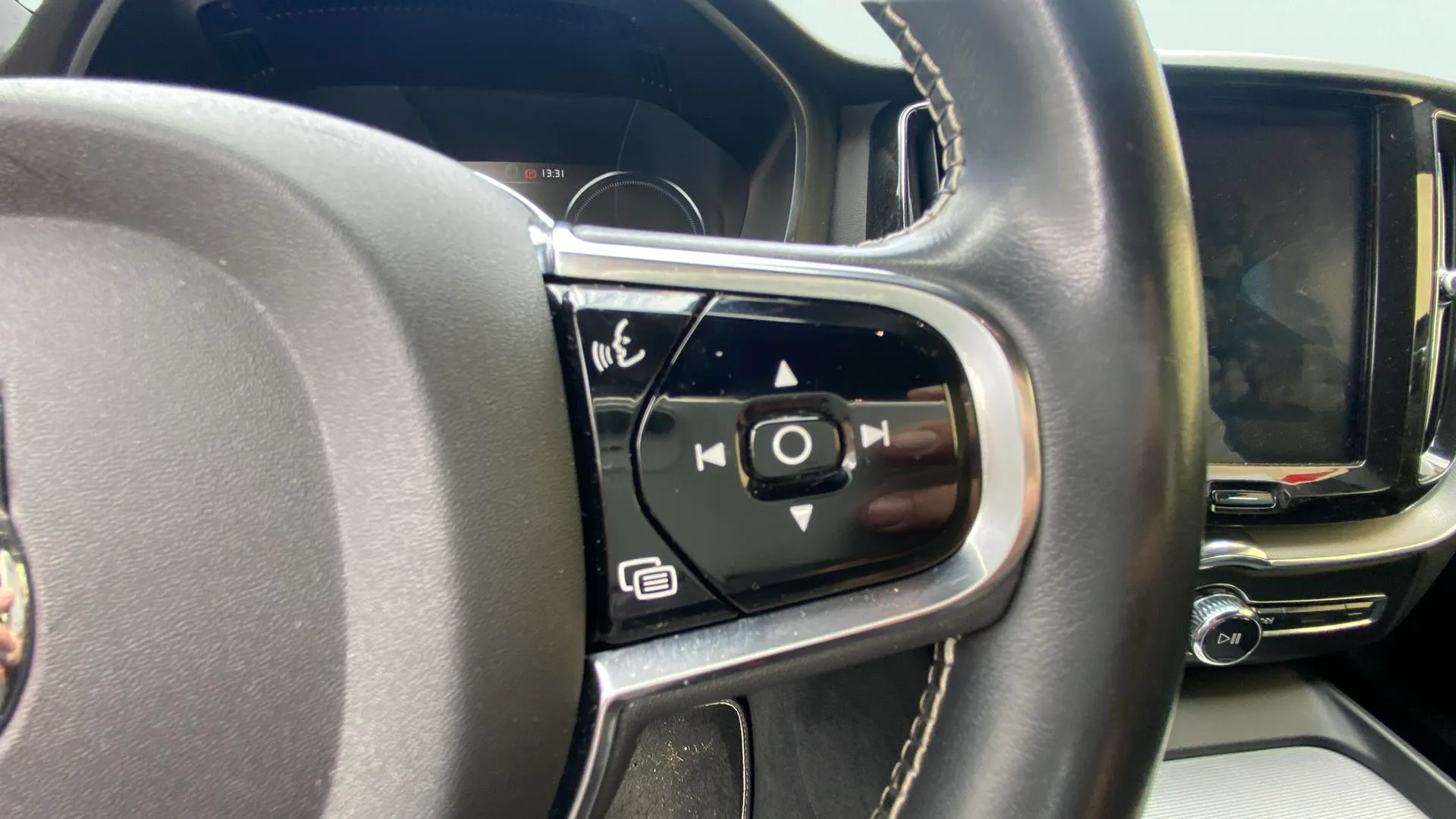 Volvo XC60 2.0 T8 AWD R-Design - foto 15
