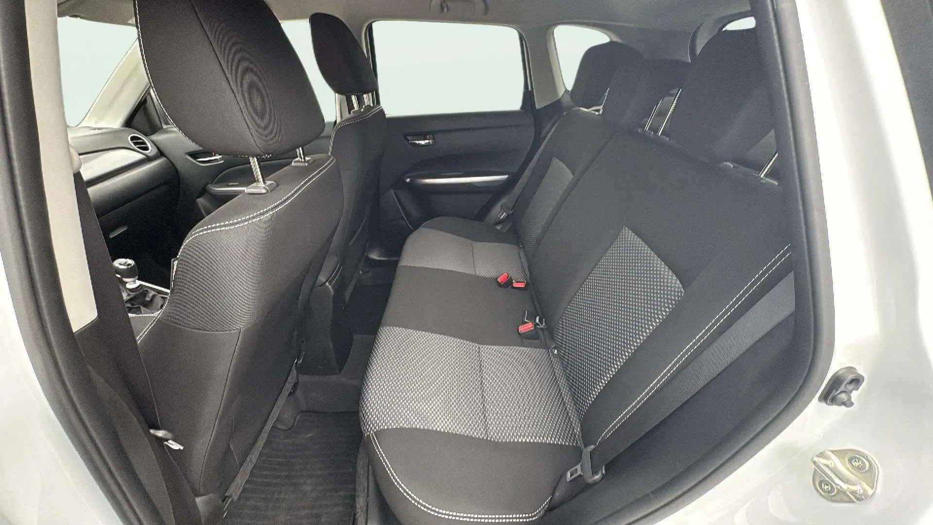Suzuki Vitara 1.4 T S2 Mild Hybrid - foto 12