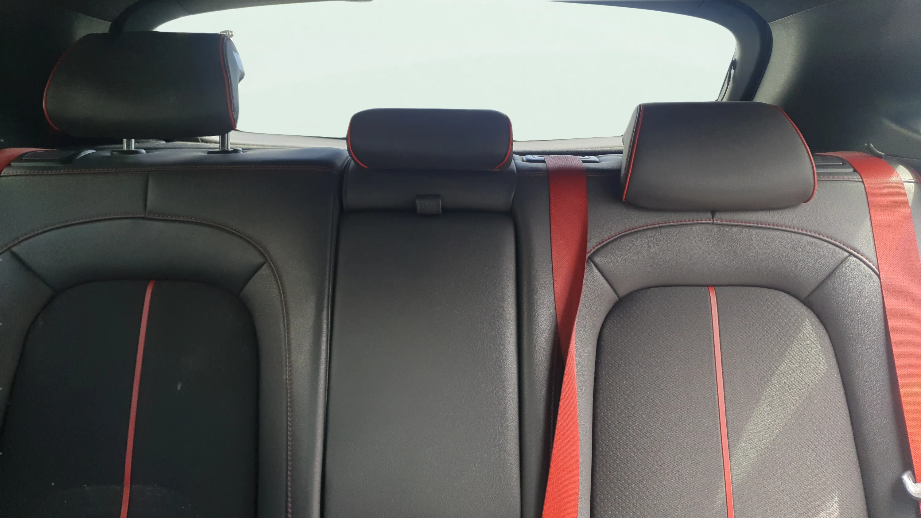 Hyundai Kona 1.6 T-GDi Tecno Lime 4x2 DT - foto 12