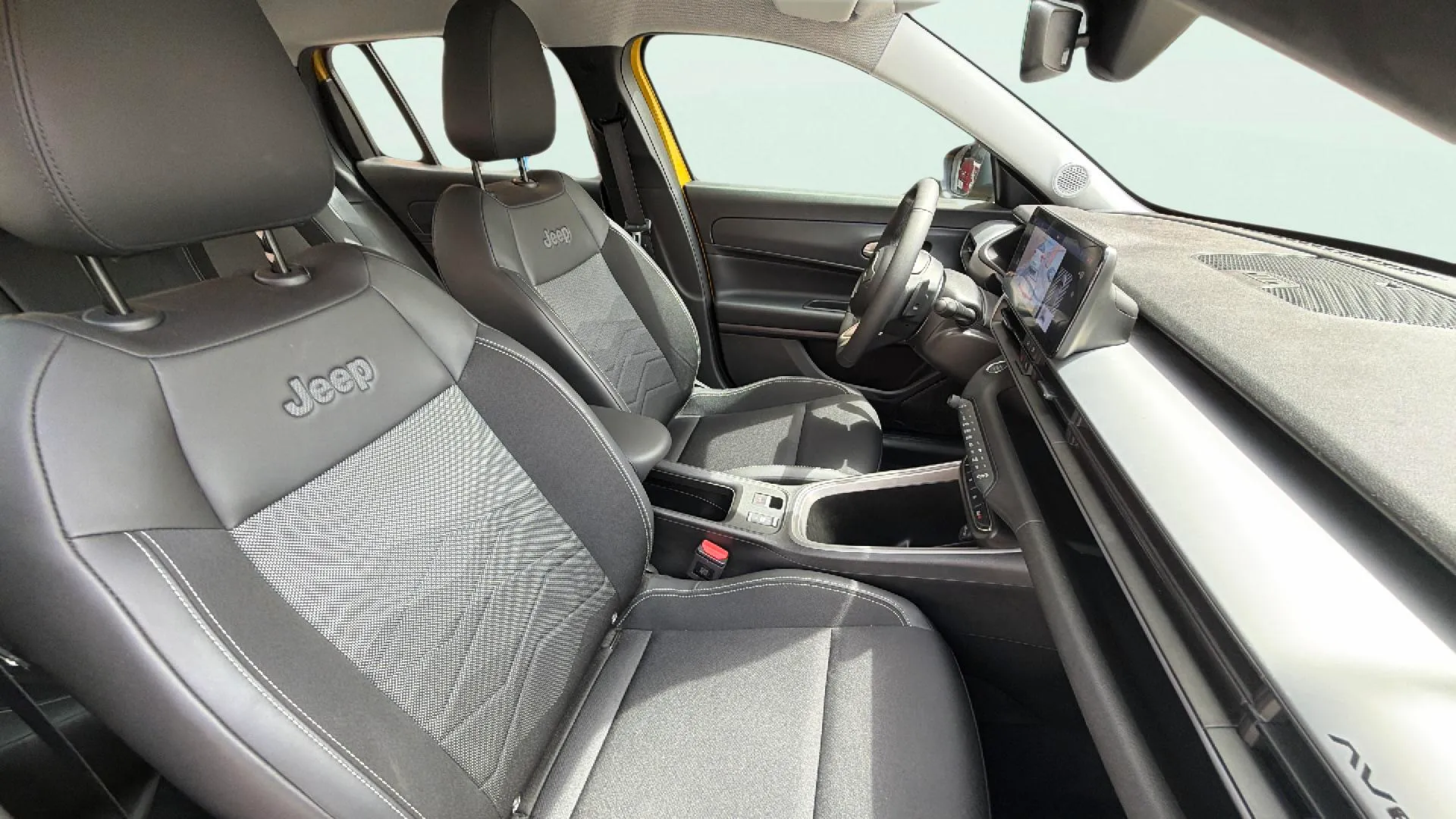 Jeep Avenger 1.2 eHybrid Altitude - foto 15