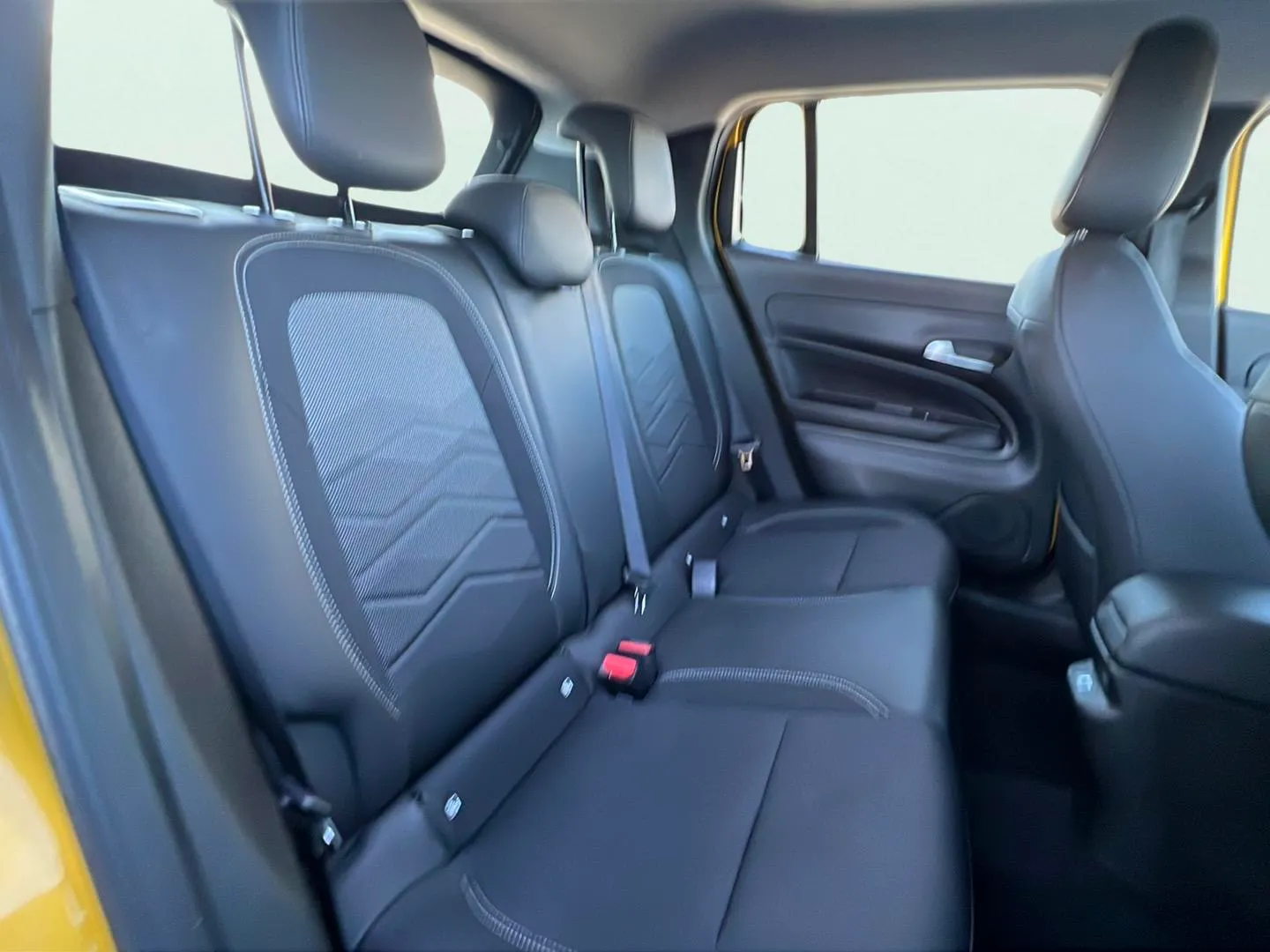 Jeep Avenger 1.2 eHybrid Altitude - foto 16