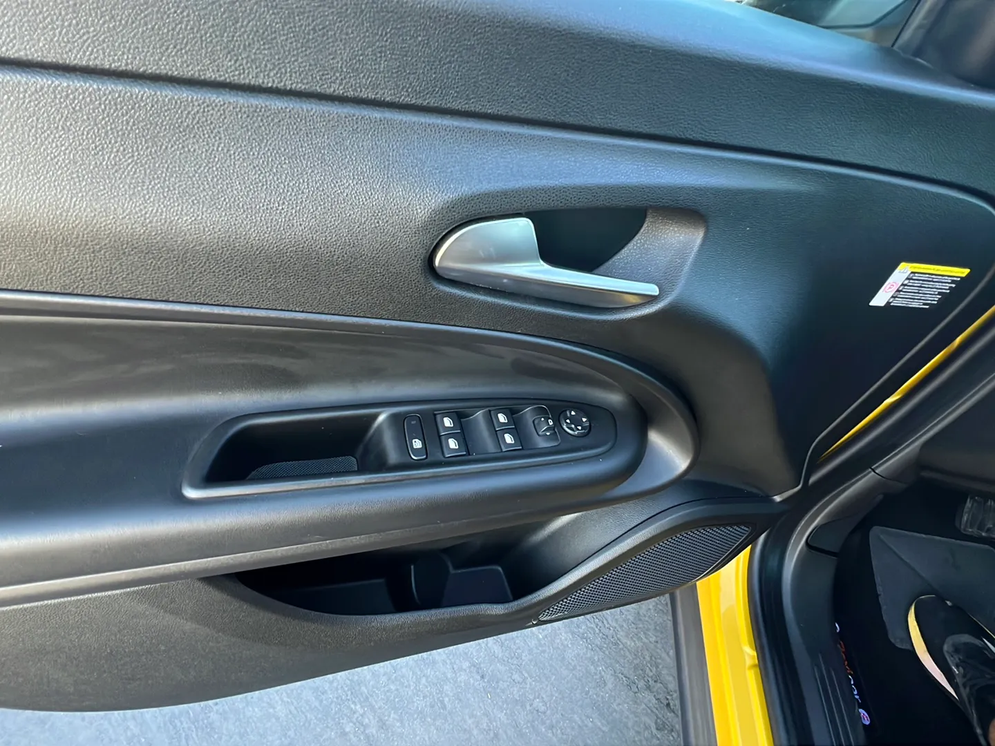 Jeep Avenger 1.2 eHybrid Altitude - foto 18