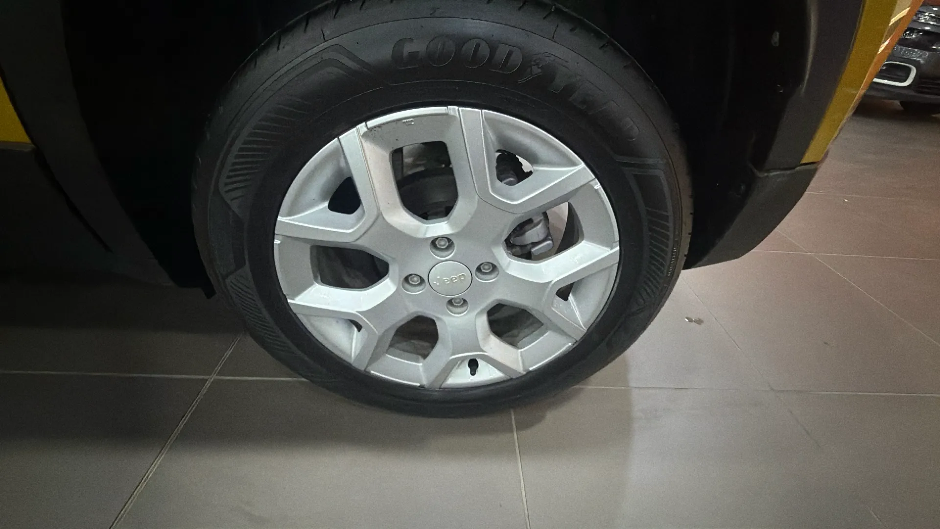 Jeep Avenger 1.2 eHybrid Altitude - foto 21