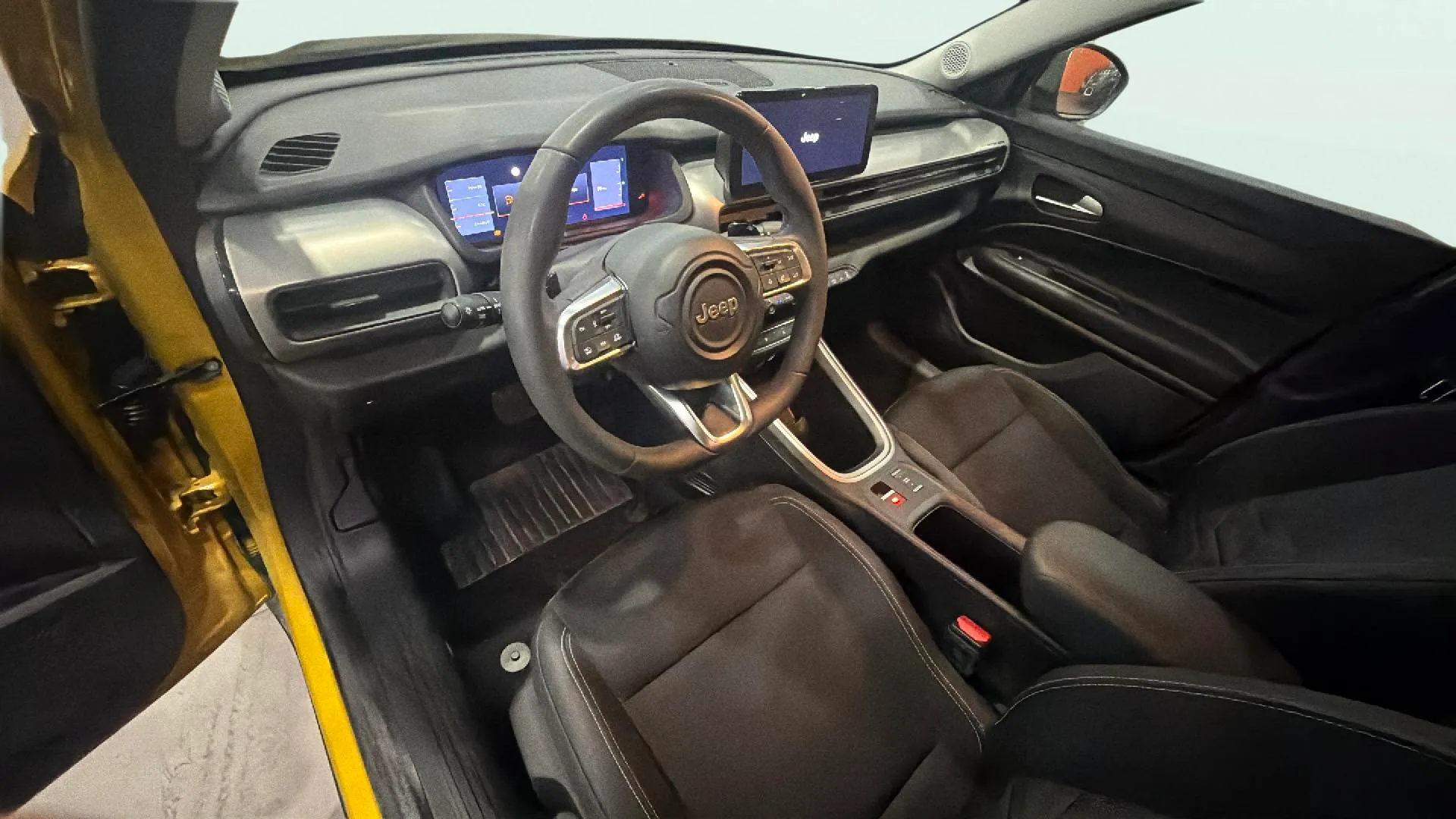 Jeep Avenger 1.2 eHybrid Altitude - foto 11