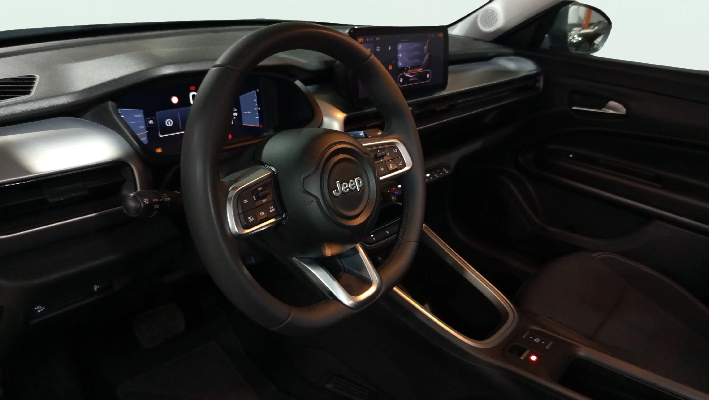 Jeep Avenger 1.2 eHybrid Altitude - foto 19