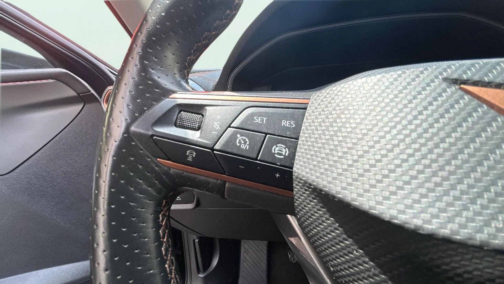 Cupra Formentor 2.0 TDI - foto 12