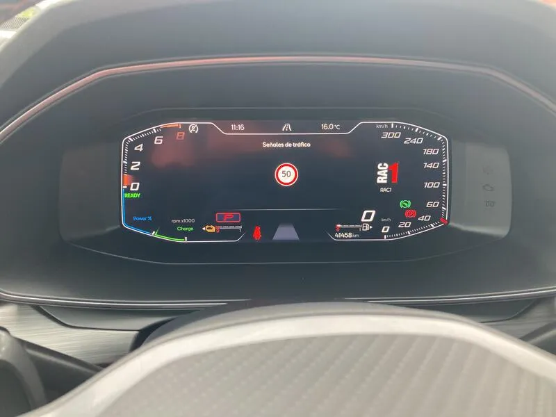 Cupra Formentor e-Hybrid 1.4 - foto 33