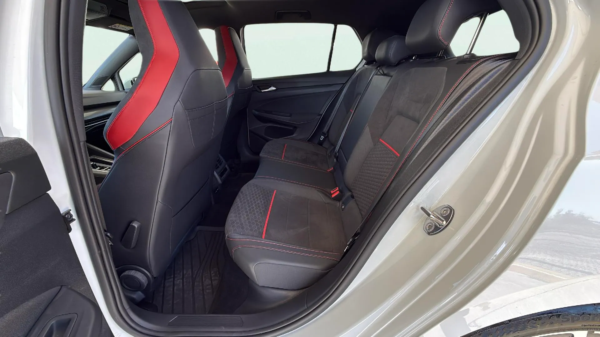 Volkswagen Golf GTI Clubsport 2.0 TSI DSG - foto 13