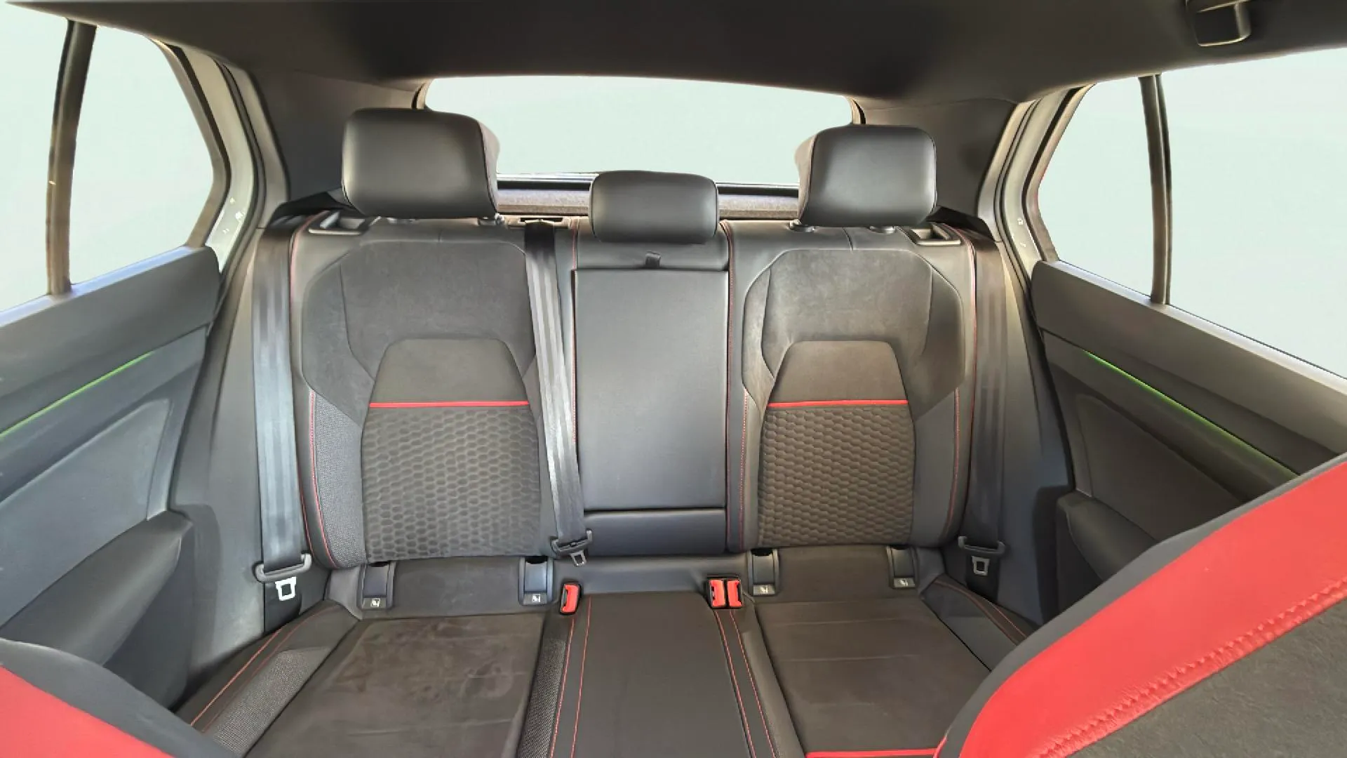 Volkswagen Golf GTI Clubsport 2.0 TSI DSG - foto 15