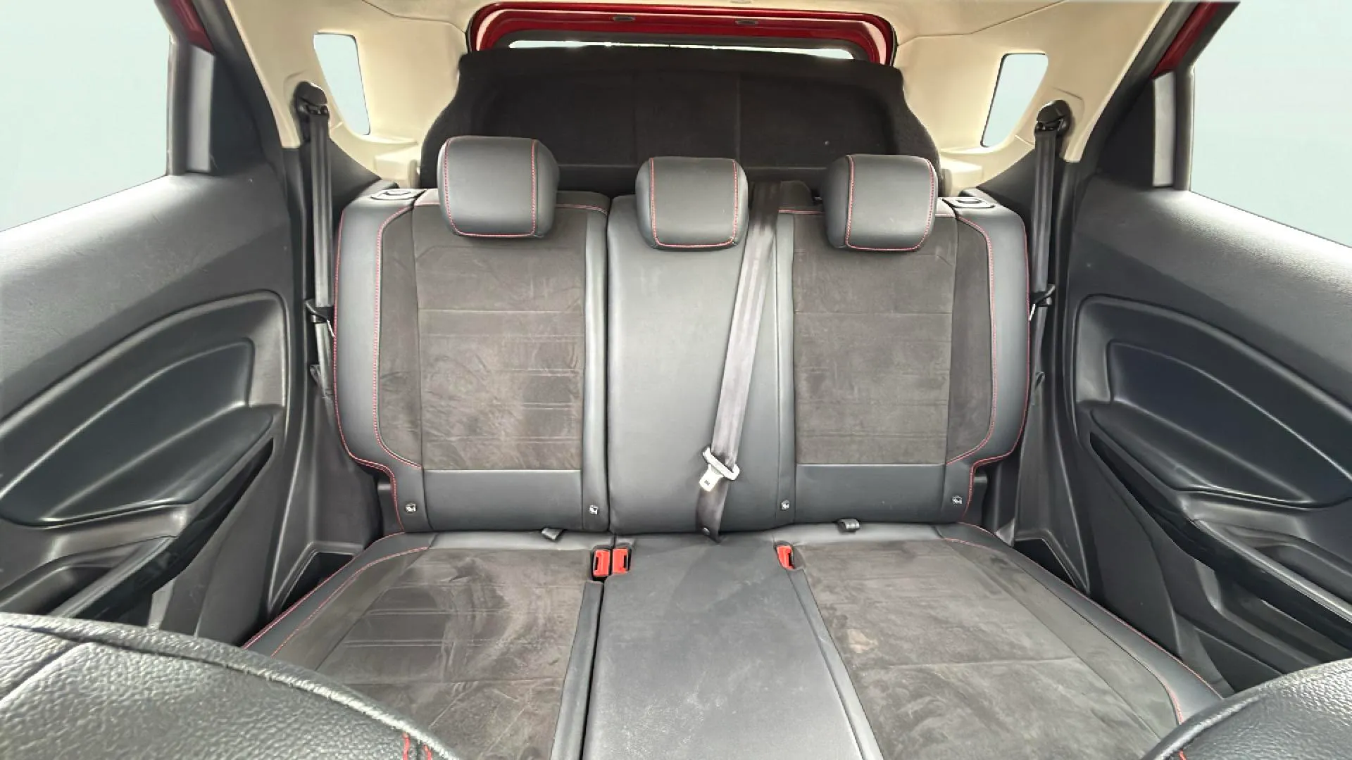Ford EcoSport 1.0T EcoBoost ST Line - foto 20