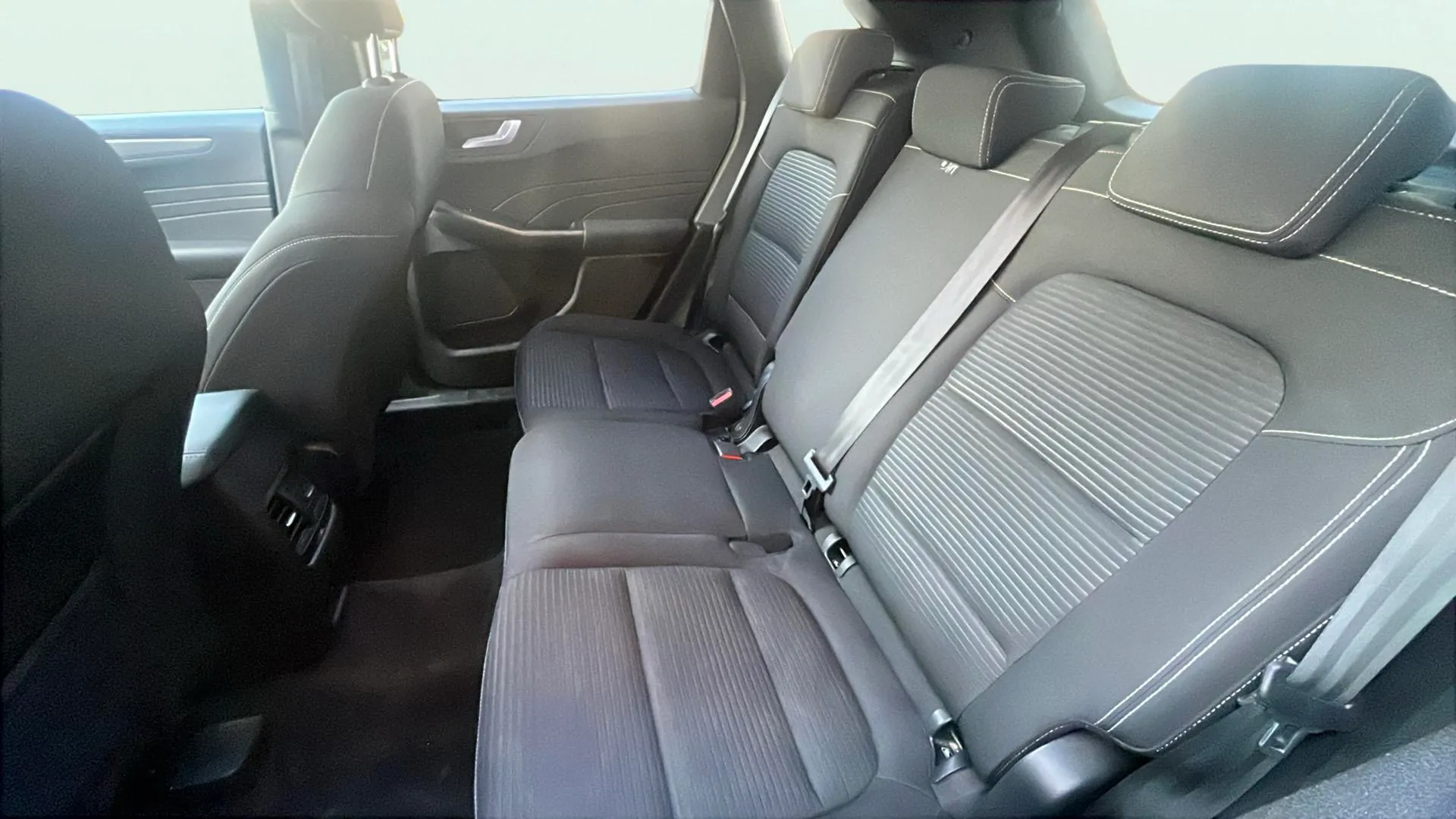 Ford Kuga Titanium 1.5T EcoBoost - foto 11