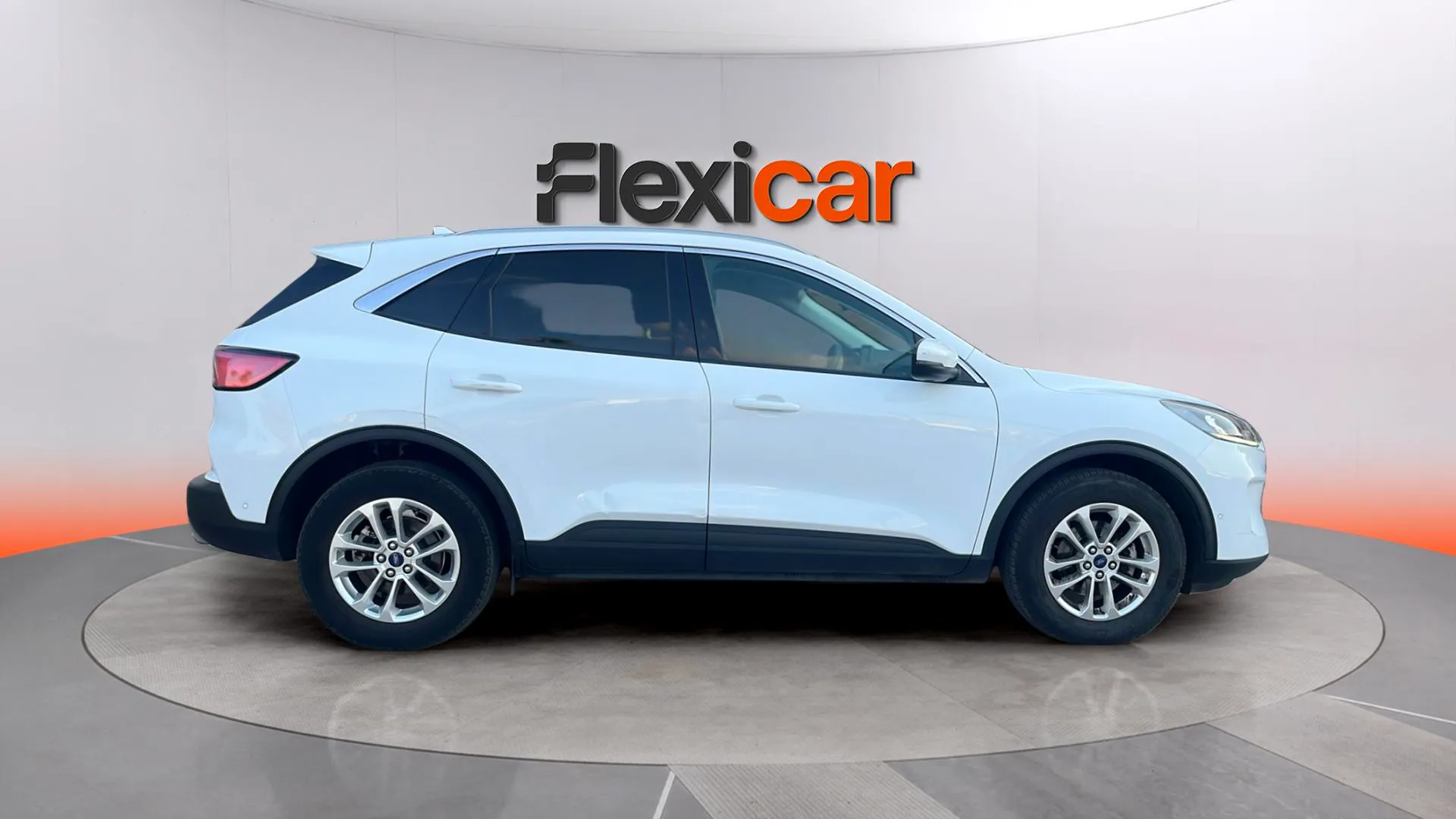 Ford Kuga Titanium 1.5T EcoBoost - foto 2