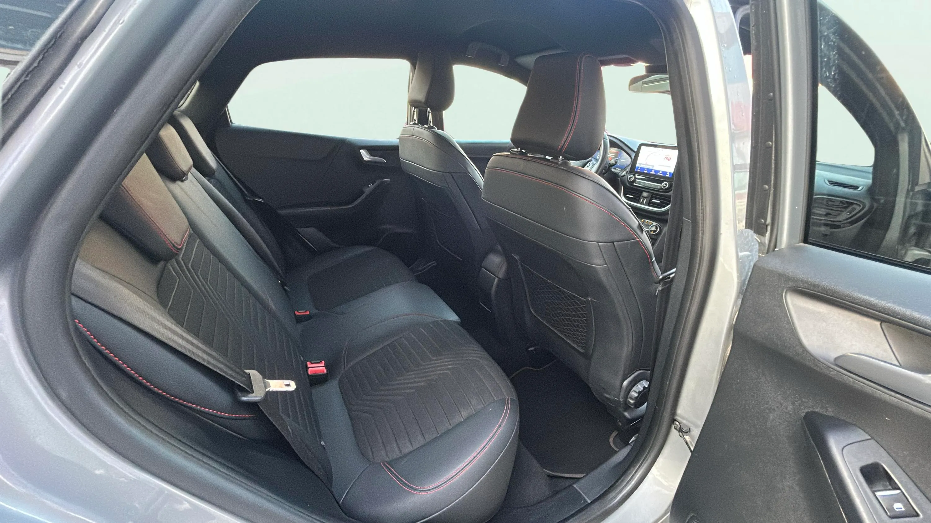 Ford Puma 1.0 EcoBoost ST-Line X MHEV - foto 11