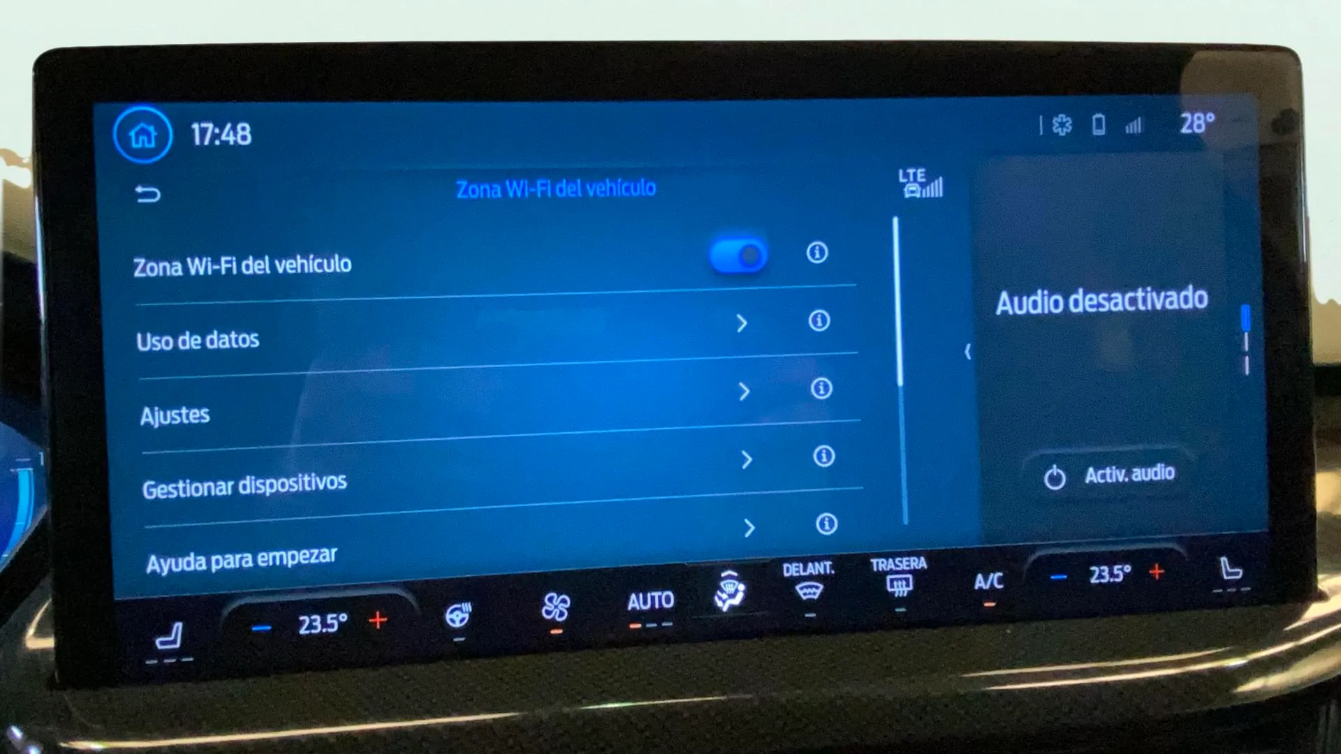 Ford Focus 1.0 EcoBoost MHEV ST-Line Design SIP - foto 31