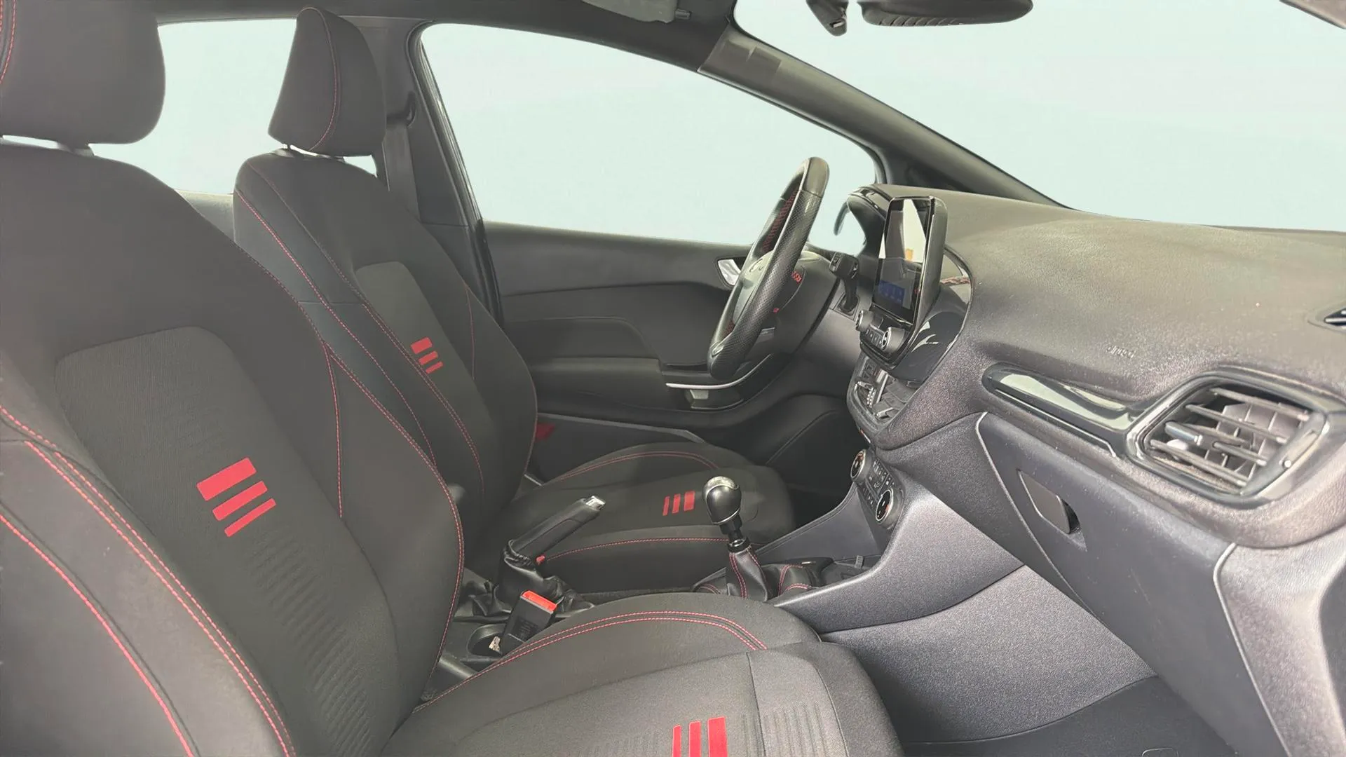 Ford Fiesta 1.0 EcoBoost MHEV ST-Line X - foto 14