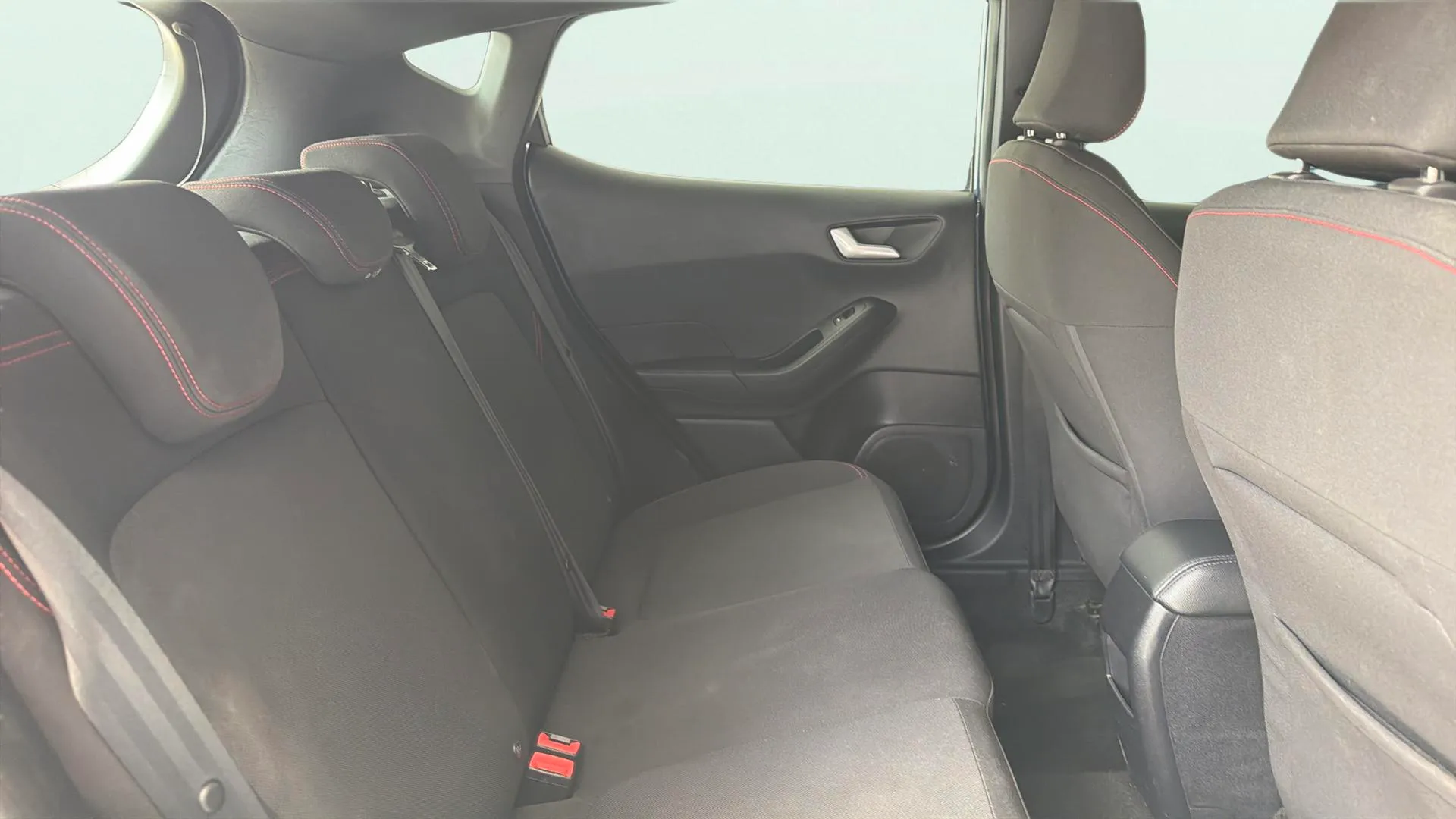 Ford Fiesta 1.0 EcoBoost MHEV ST-Line X - foto 15