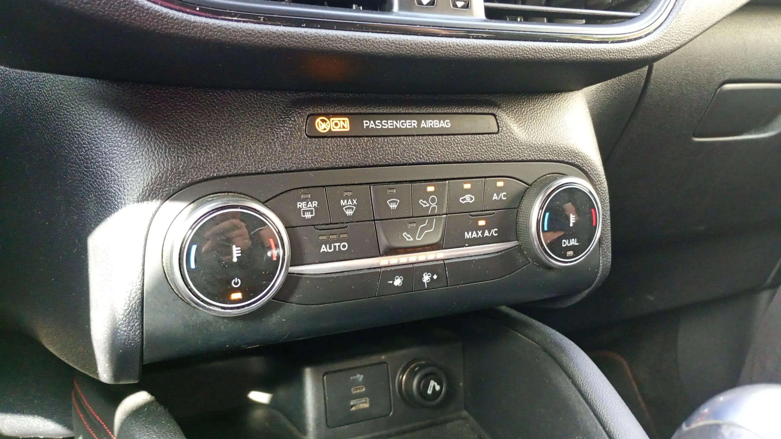 Ford Kuga ST-Line 1.5T EcoBoost - foto 17