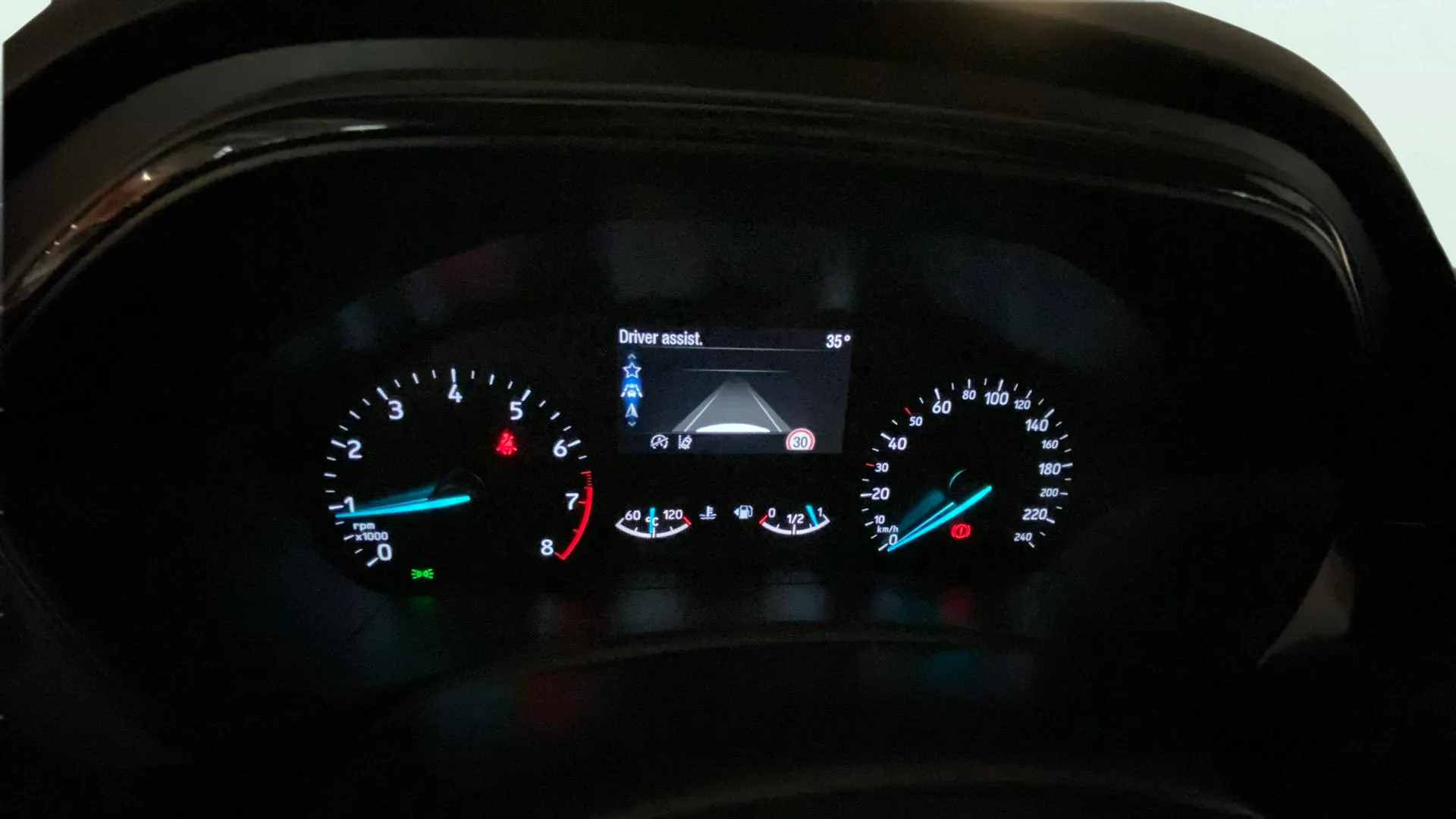 Ford Focus 1.0 EcoBoost MHEV ST-Line - foto 9