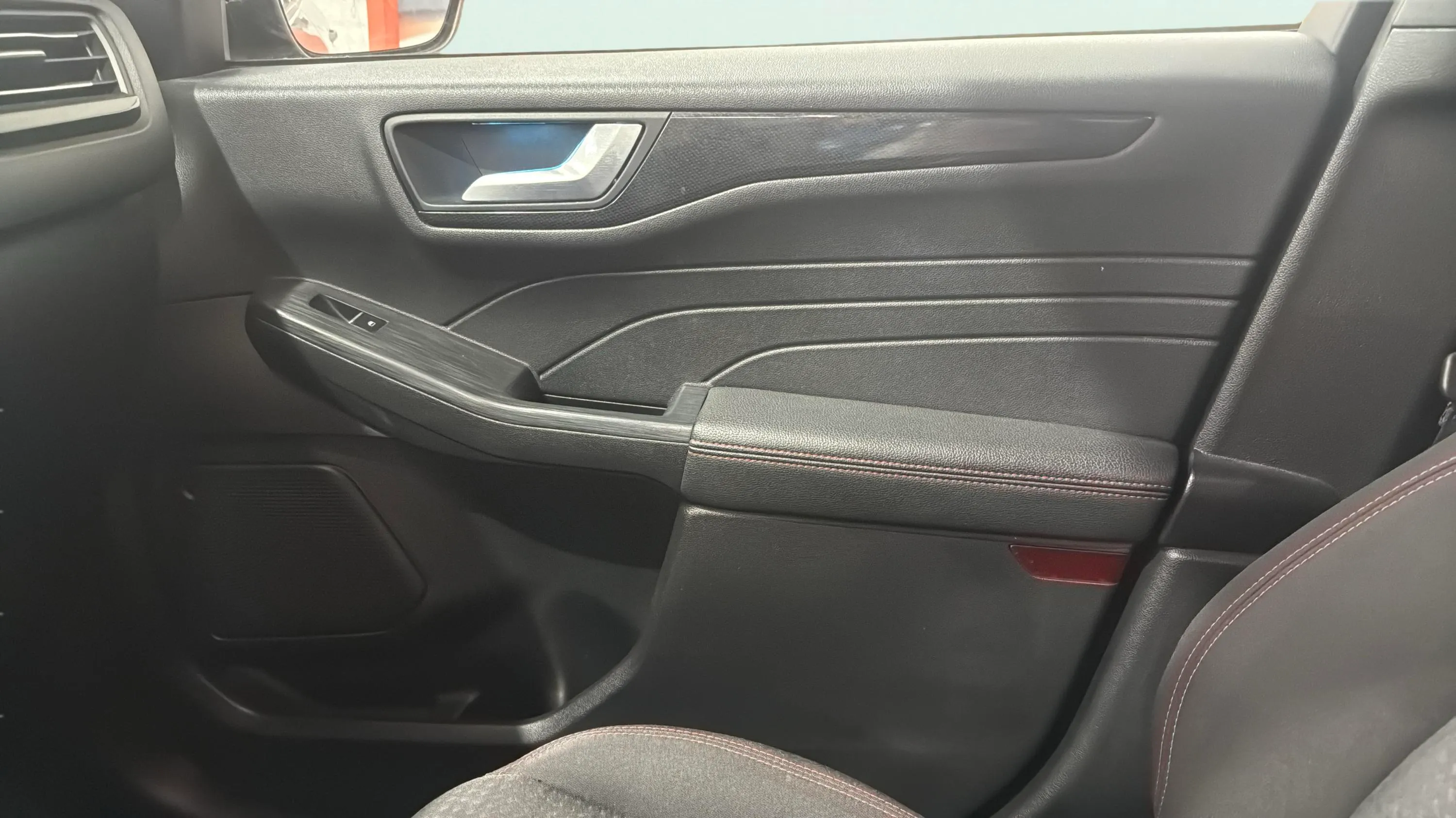 Ford Kuga ST-Line 1.5 EcoBlue - foto 11