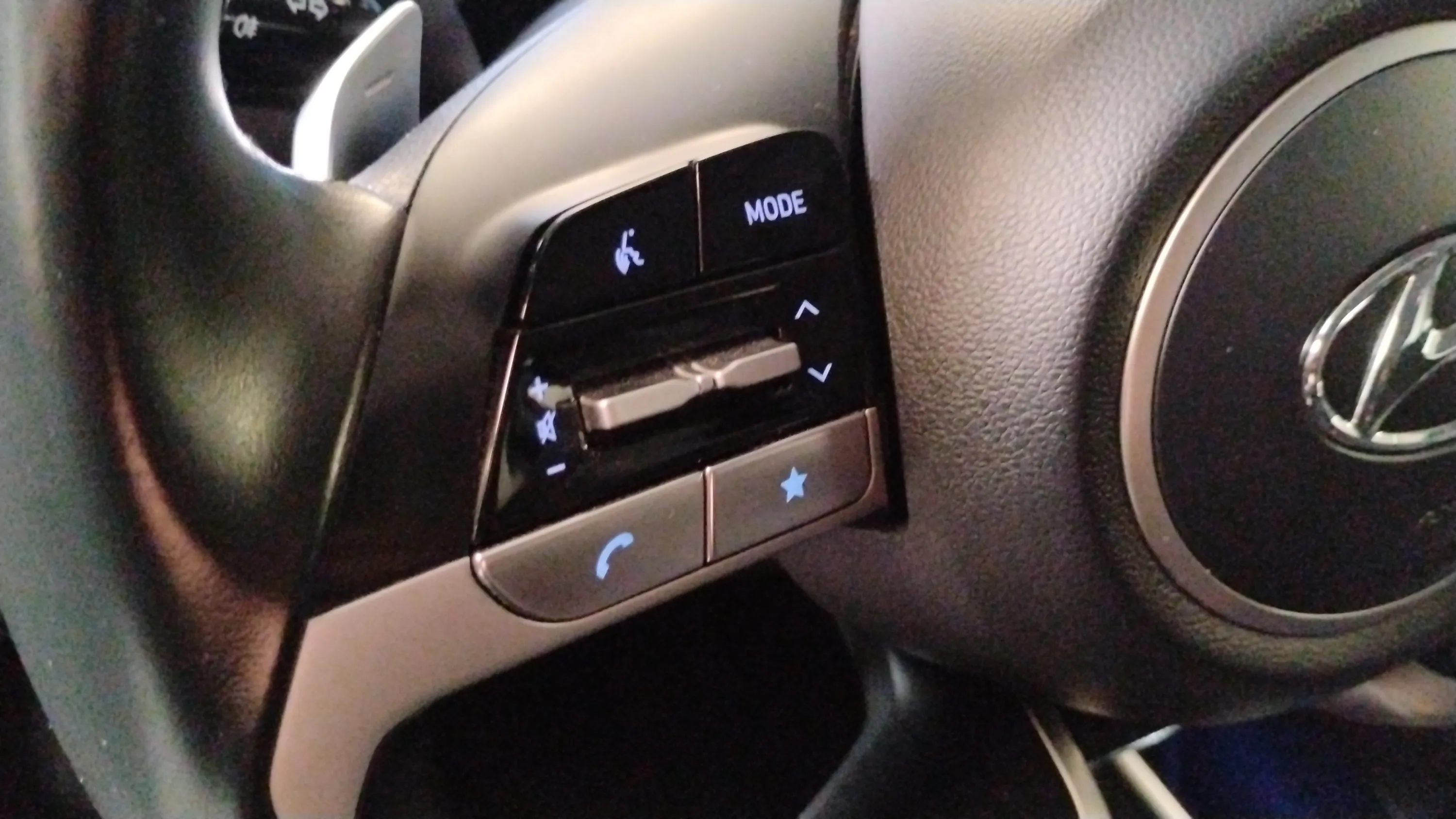 Hyundai Tucson 1.6 T-GDi 48V Tecno Sky DCT - foto 11