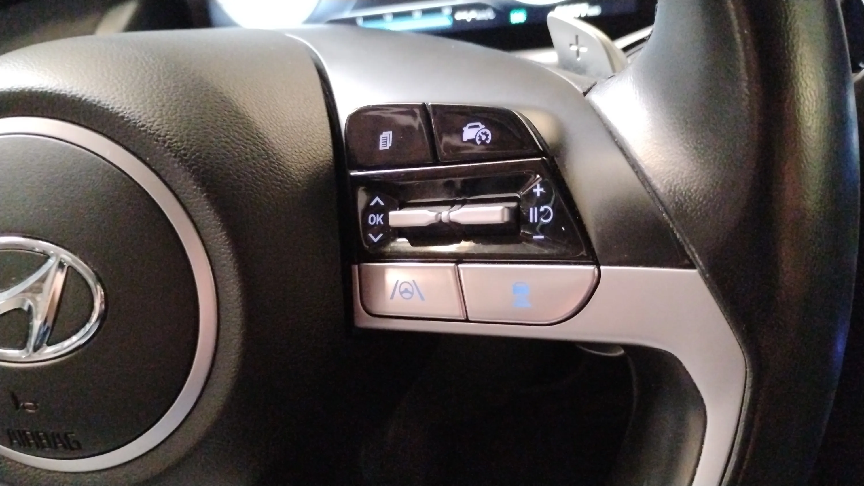 Hyundai Tucson 1.6 T-GDi 48V Tecno Sky DCT - foto 12