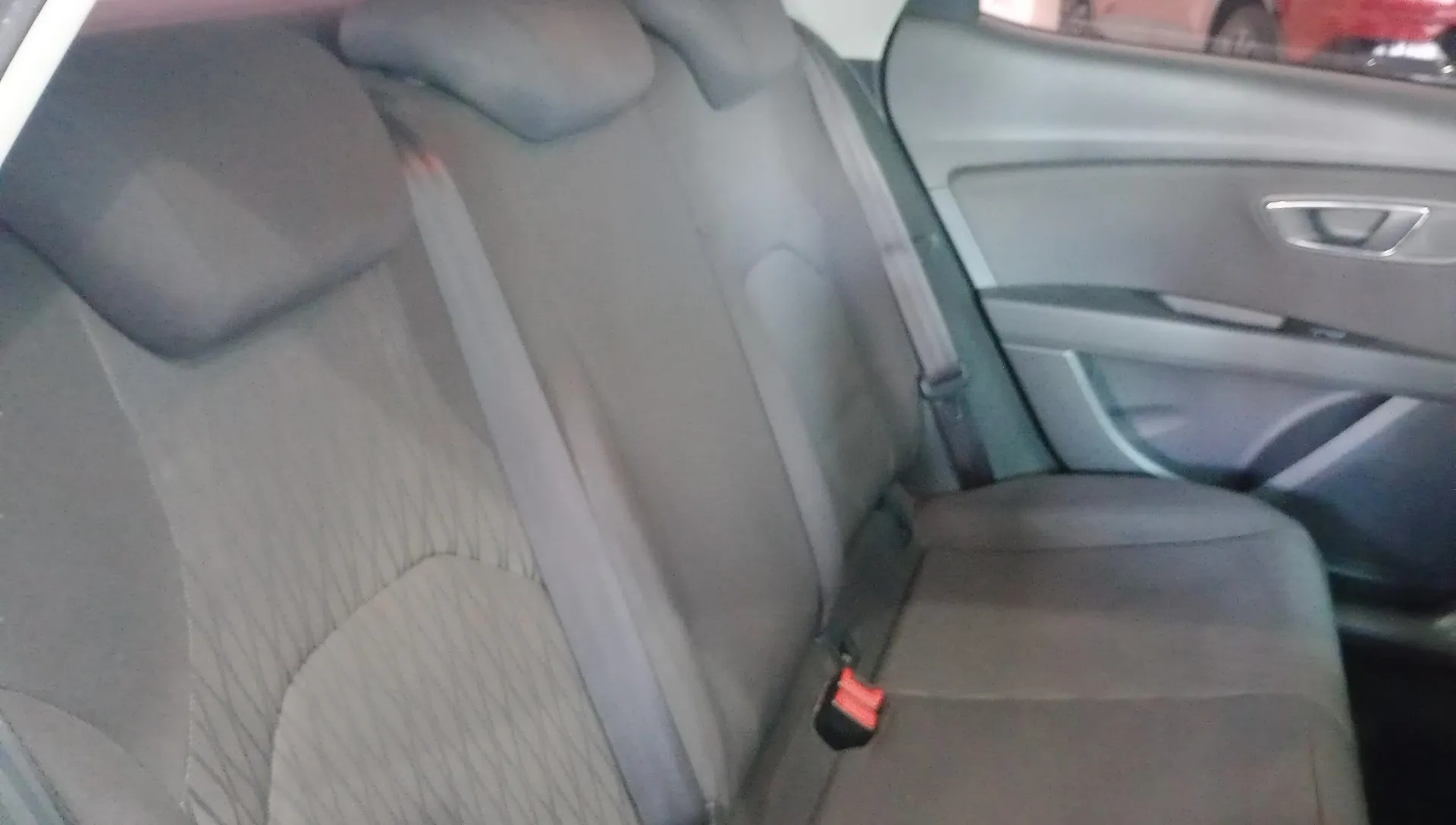 SEAT León 1.6 TDI Reference - foto 9