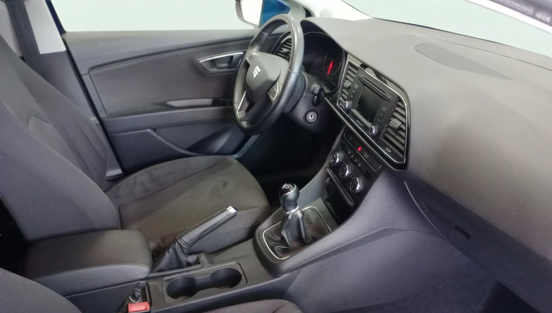 SEAT León 1.6 TDI Reference - foto 8