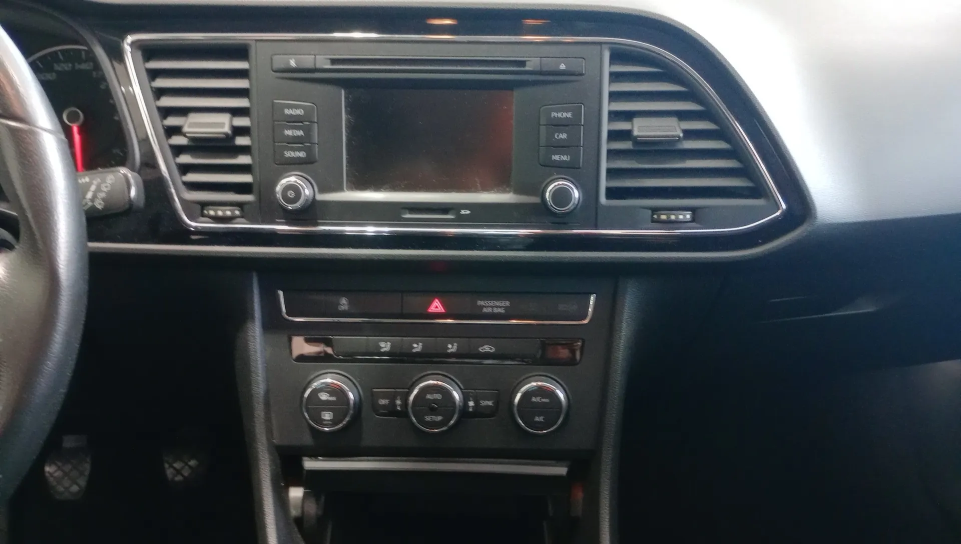 SEAT León 1.6 TDI Reference - foto 11