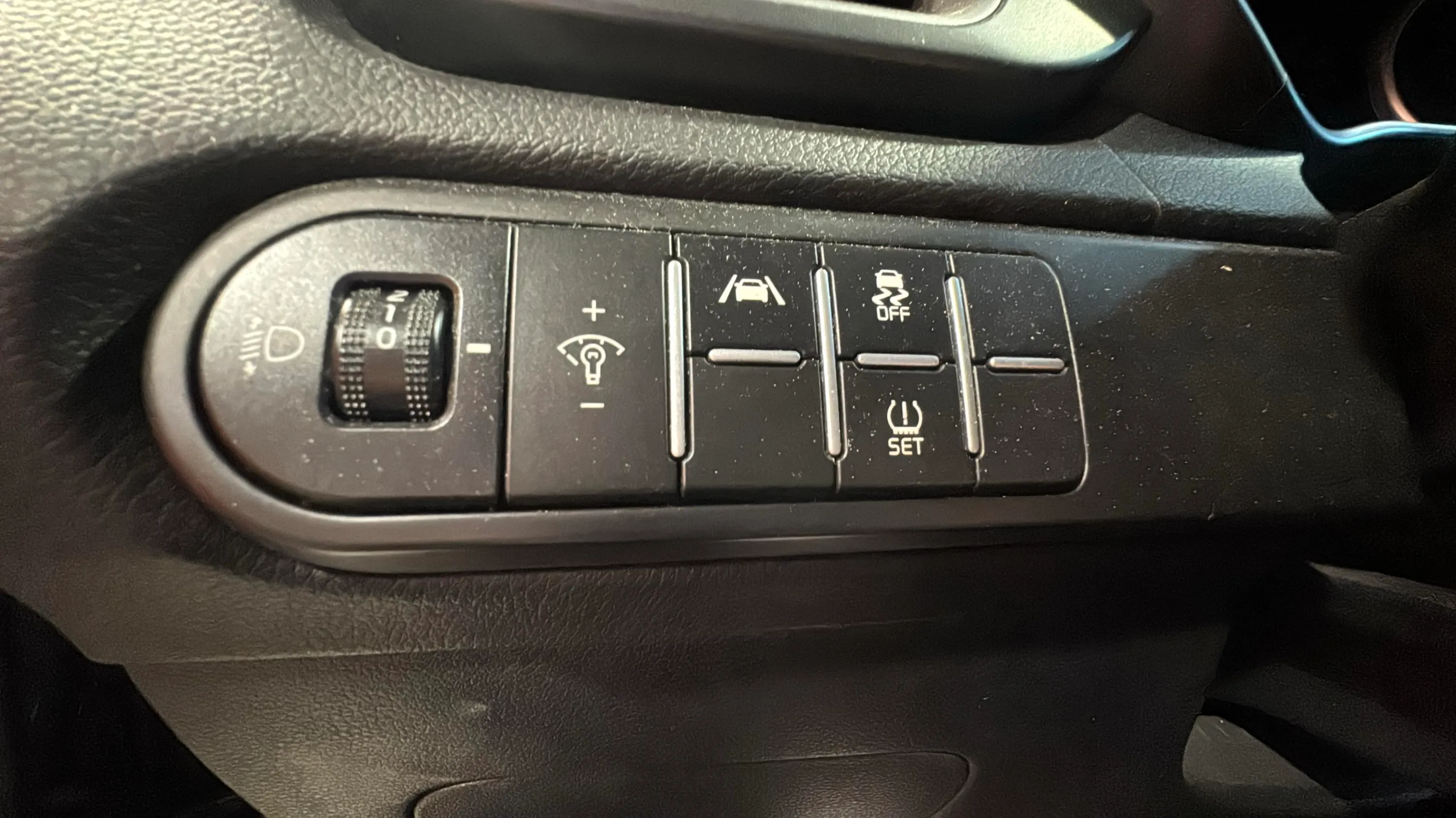 Kia Ceed 1.6 MHEV iMT Drive - foto 26
