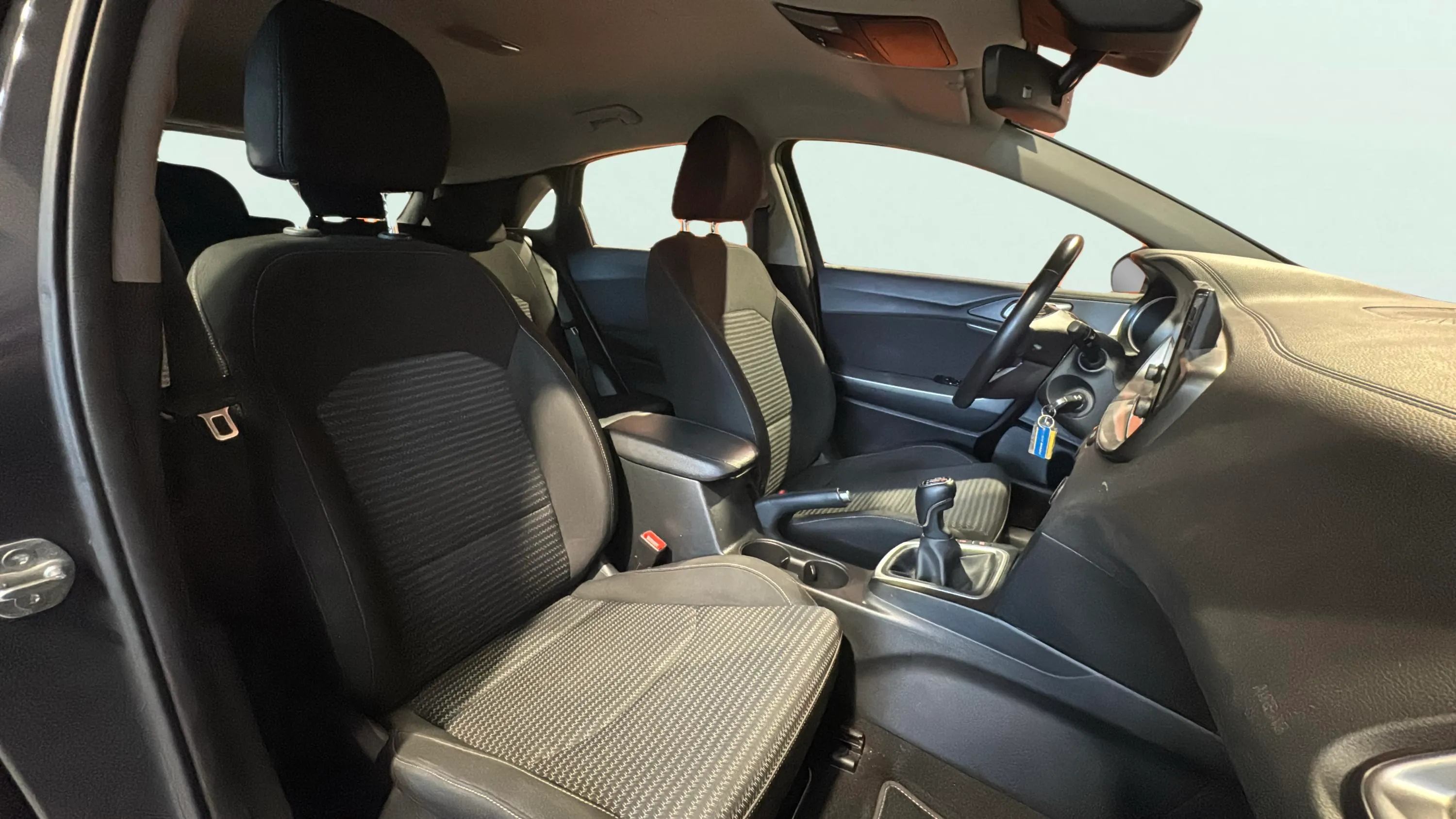 Kia Ceed 1.6 MHEV iMT Drive - foto 23