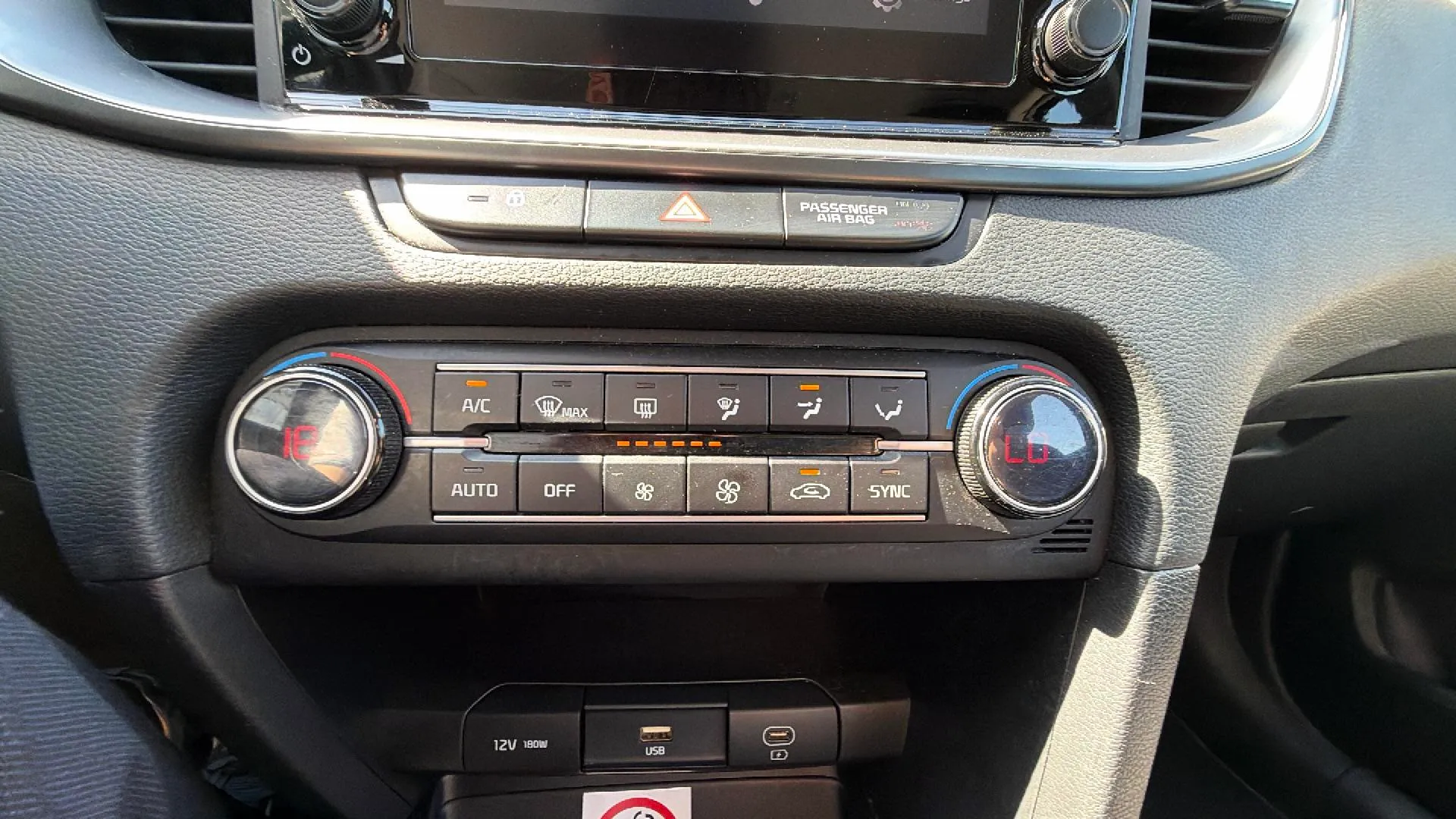 Kia Ceed 1.6 MHEV iMT Drive - foto 18