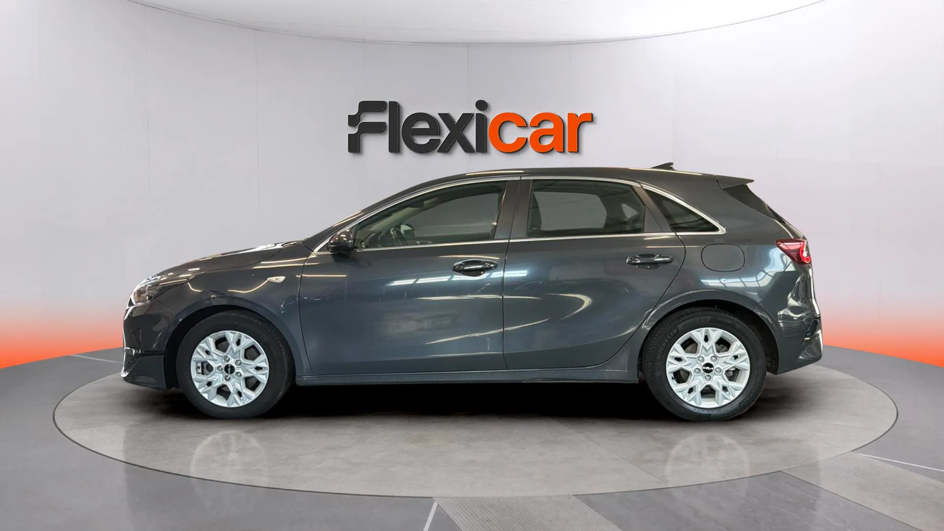 Kia Ceed 1.6 MHEV iMT Drive - foto 6