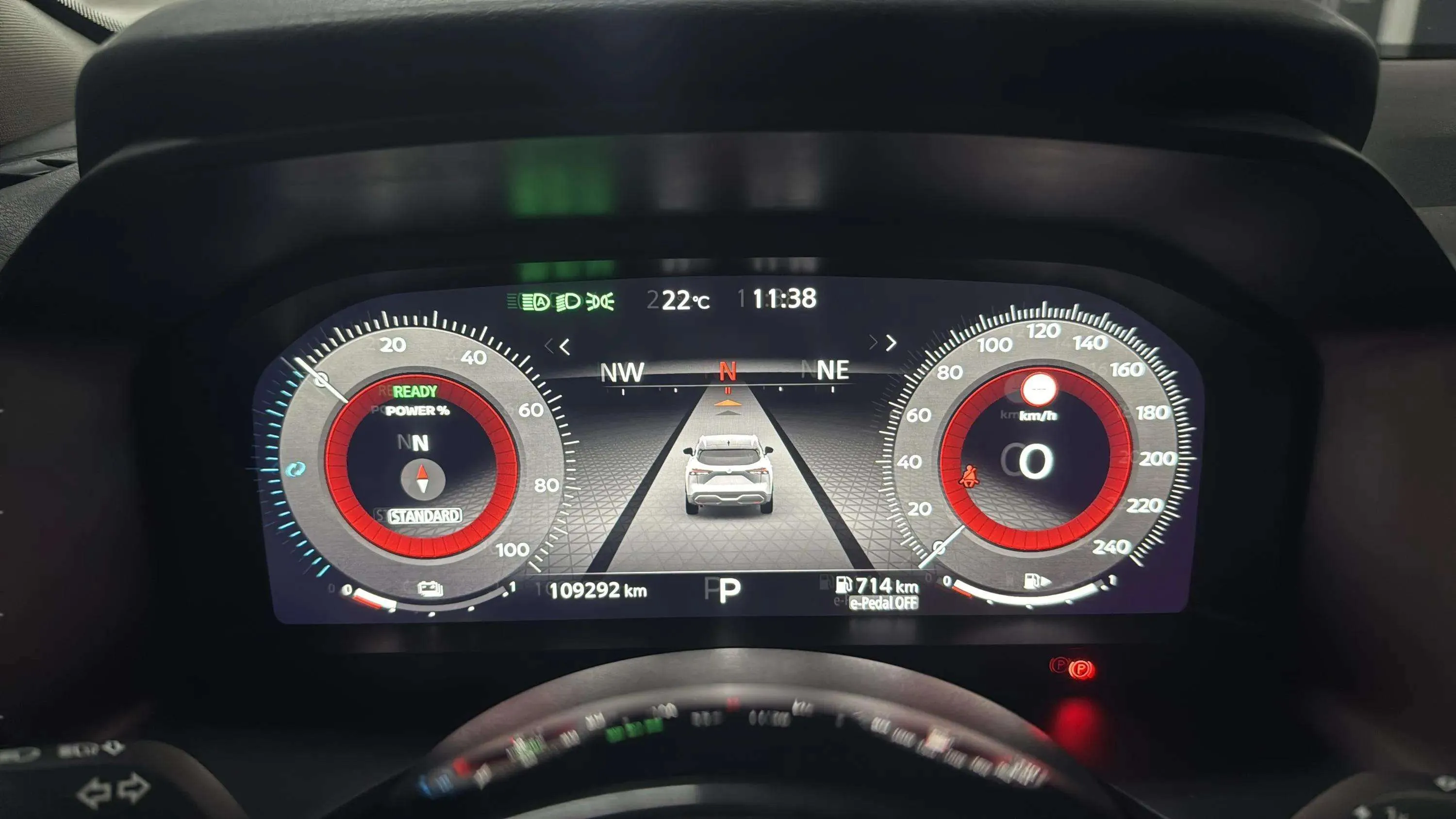Nissan Qashqai DIG-T Xtronic N-Connecta - foto 12