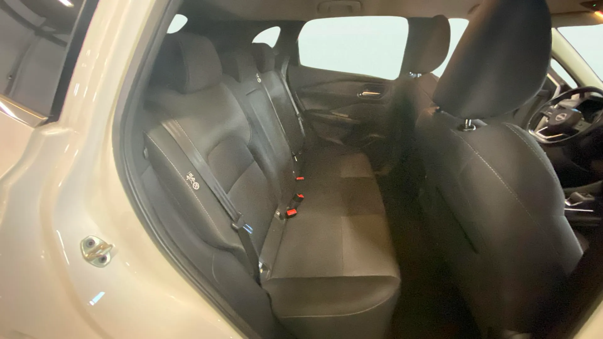 Nissan Qashqai DIG-T mHEV Xtronic 4x4 N-Connecta - foto 15