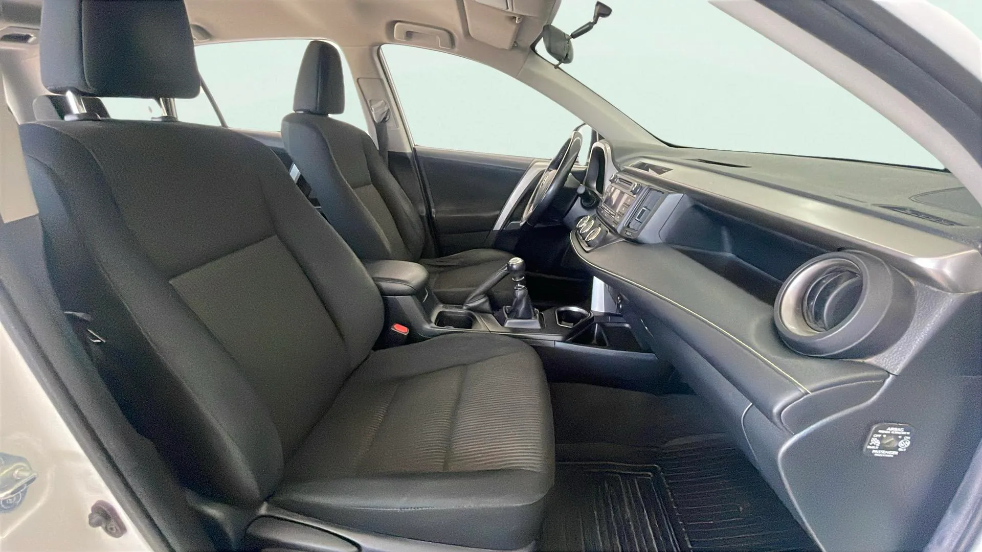 Toyota RAV4 2.0D 150D 2WD Advance - foto 8