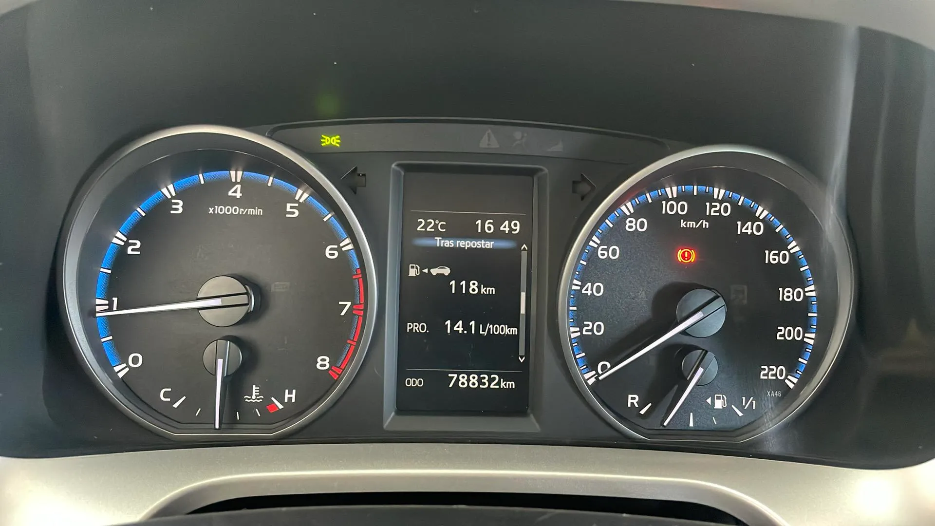 Toyota RAV4 2.0D 150D 2WD Advance - foto 7