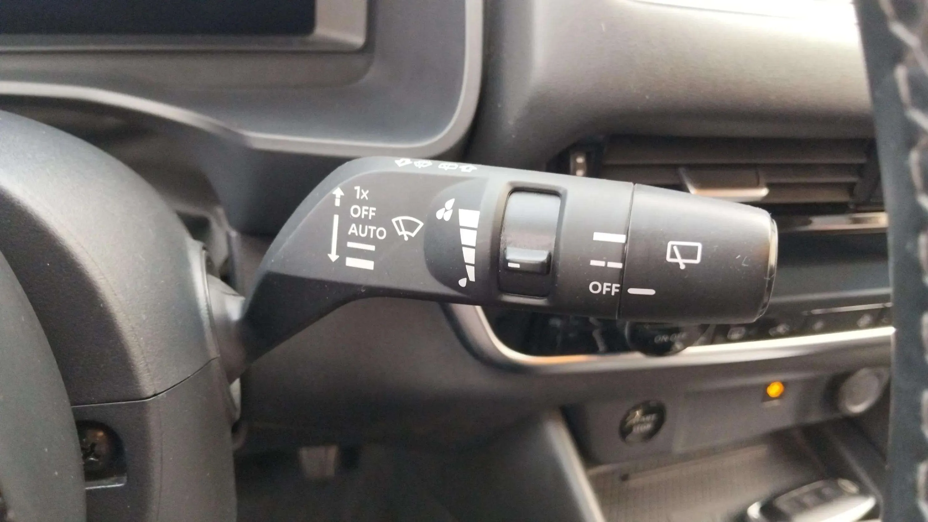Nissan Qashqai E-POWER Tekna - foto 12