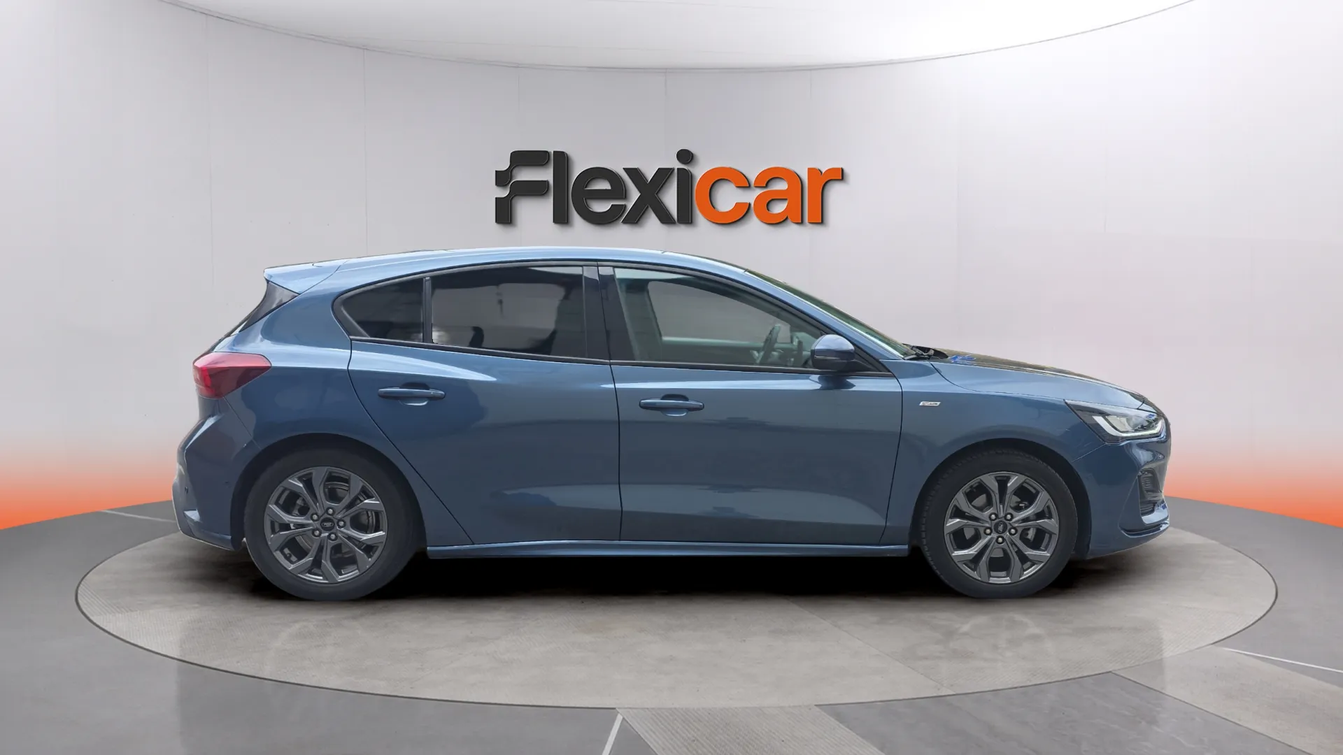 Ford Focus 1.0 EcoBoost MHEV Active - foto 4