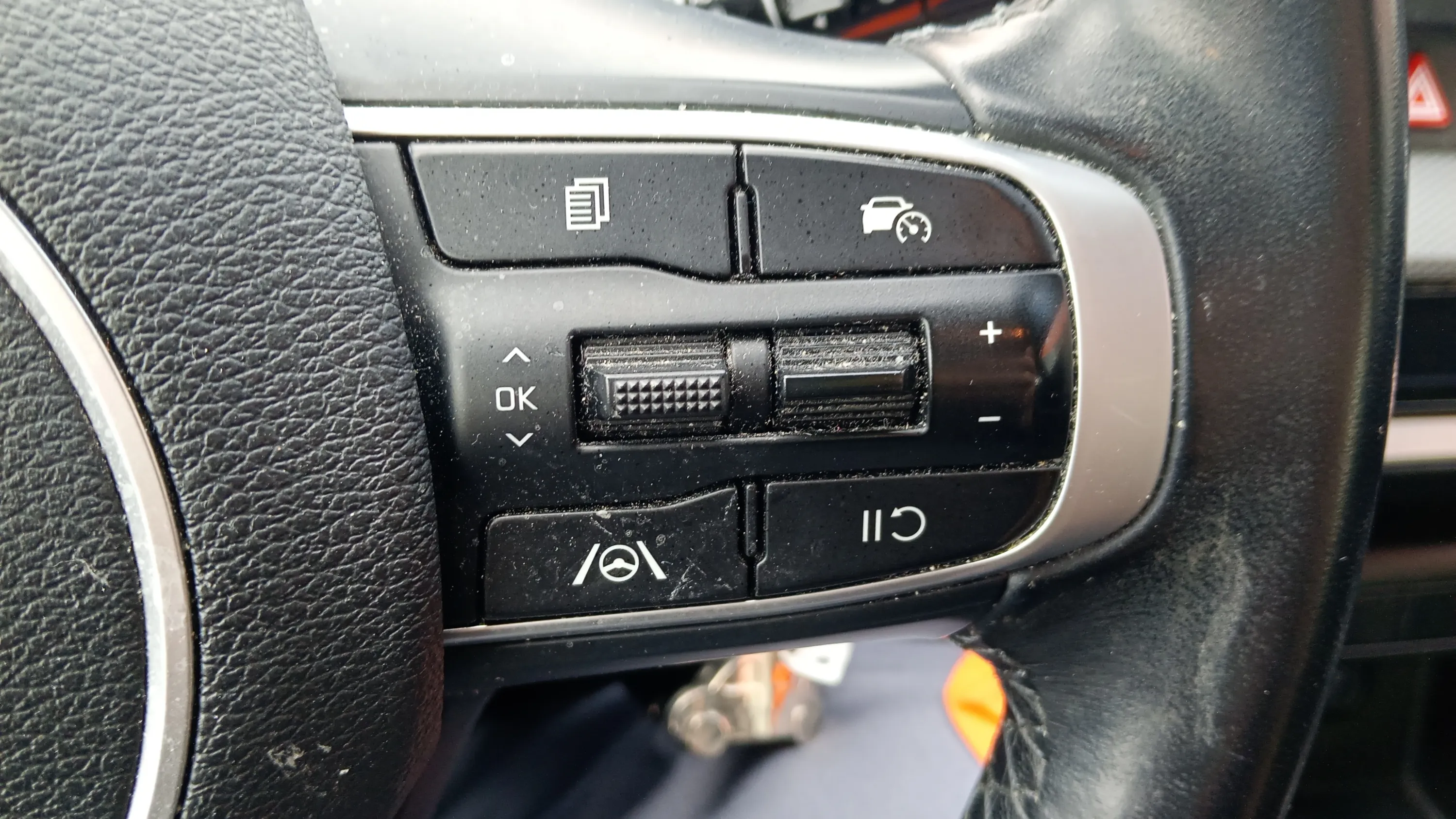 Kia Sportage 1.6 CRDi Concept 4x2 - foto 18