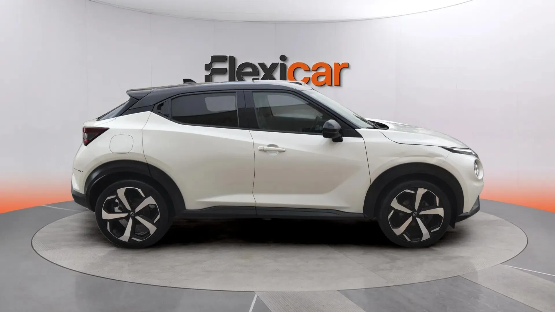 Nissan Juke DIG-T Tekna - foto 4