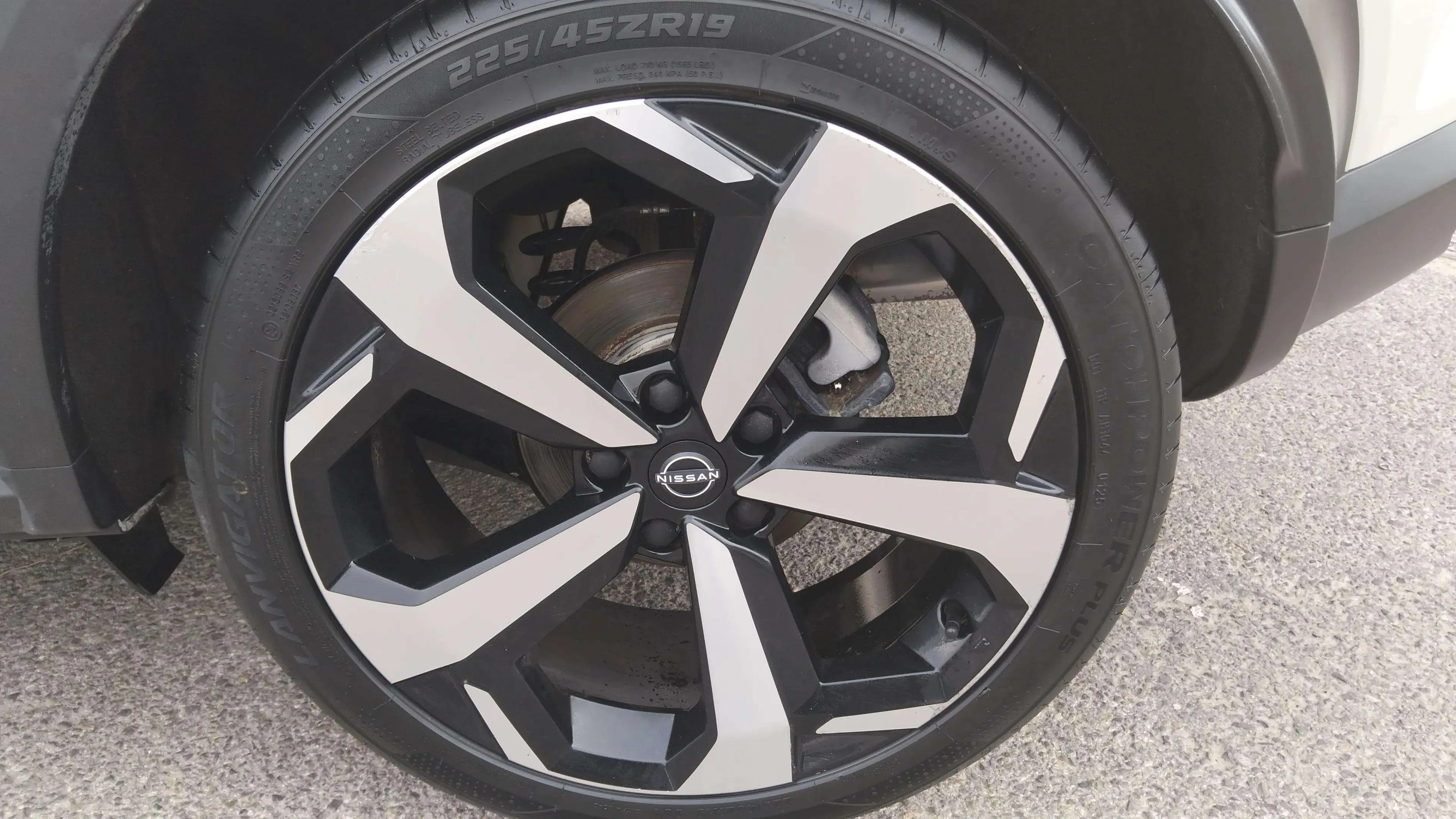 Nissan Juke DIG-T Tekna - foto 22
