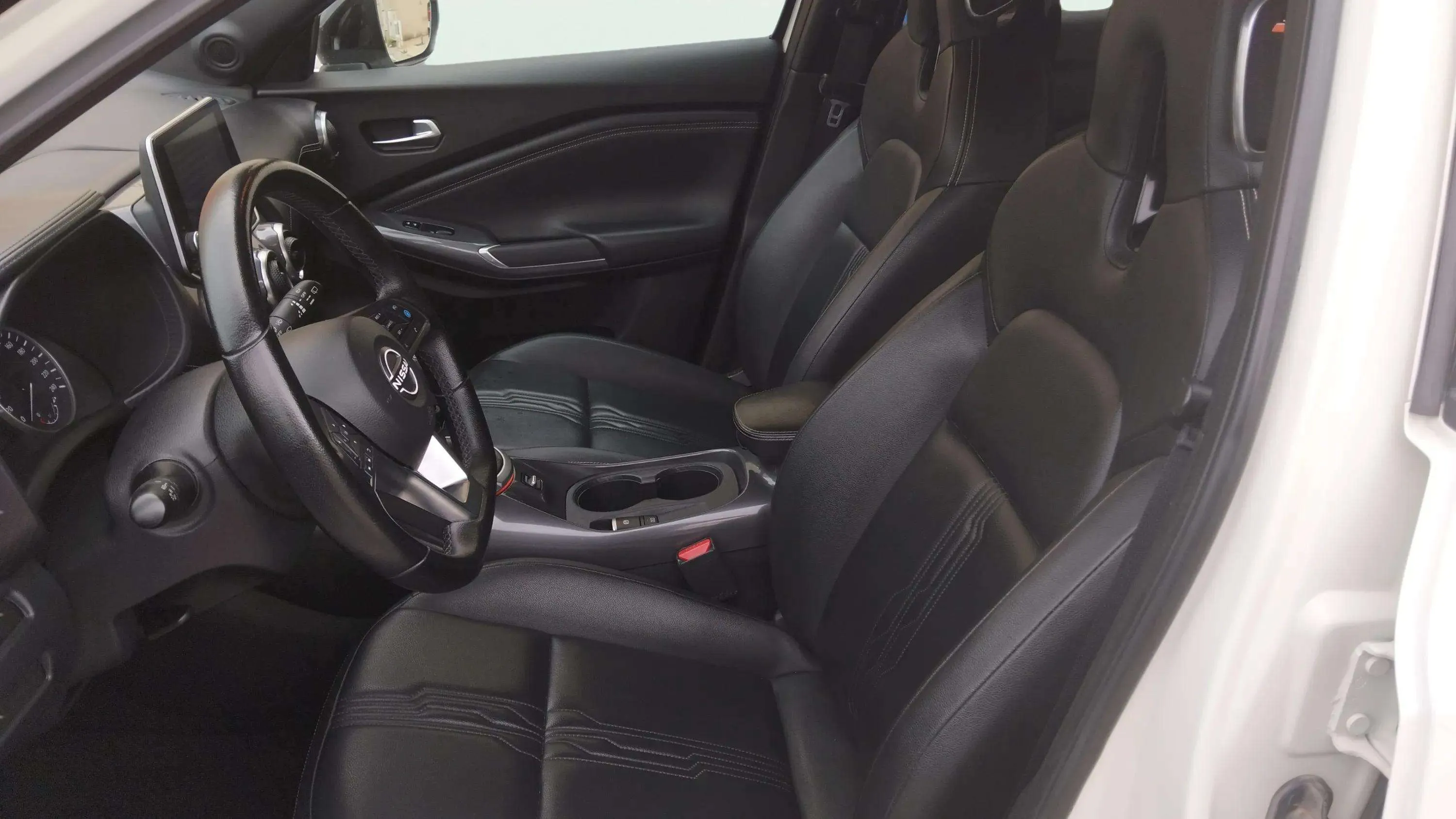 Nissan Juke DIG-T Tekna - foto 7