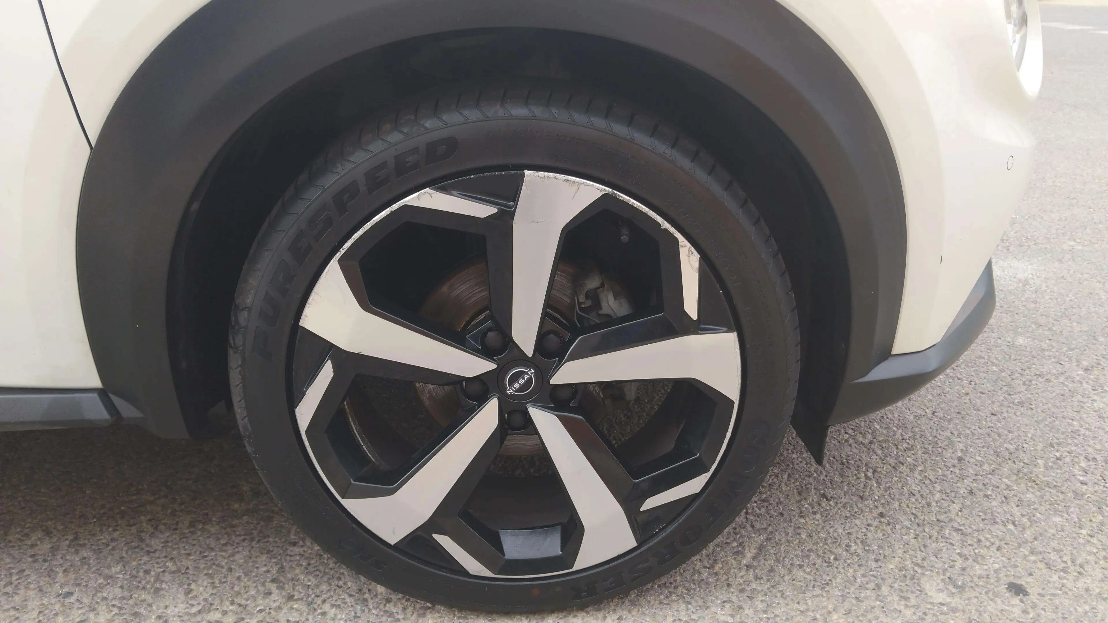 Nissan Juke DIG-T Tekna - foto 21