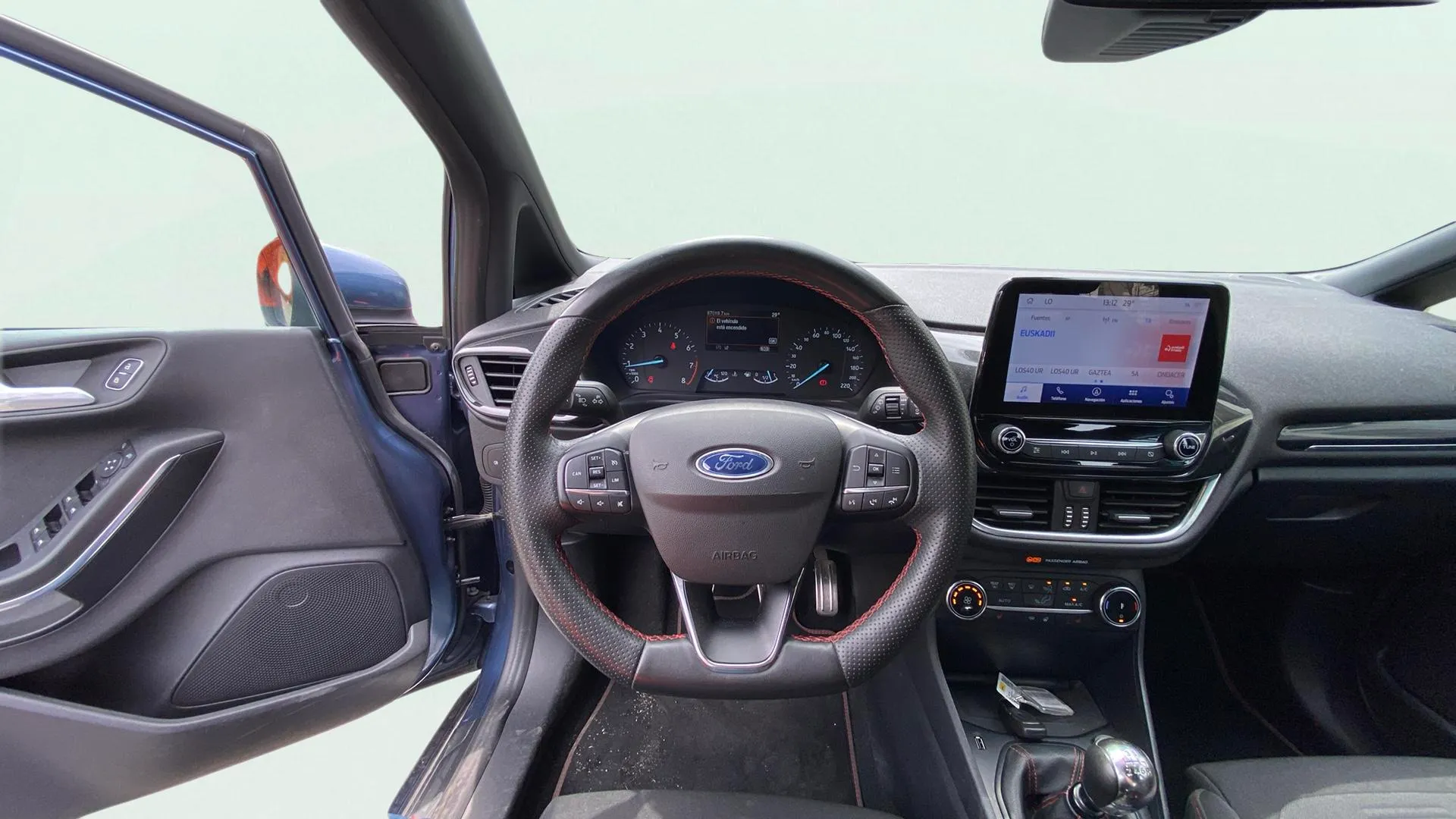 Ford Fiesta 1.0 EcoBoost MHEV ST-Line - foto 20