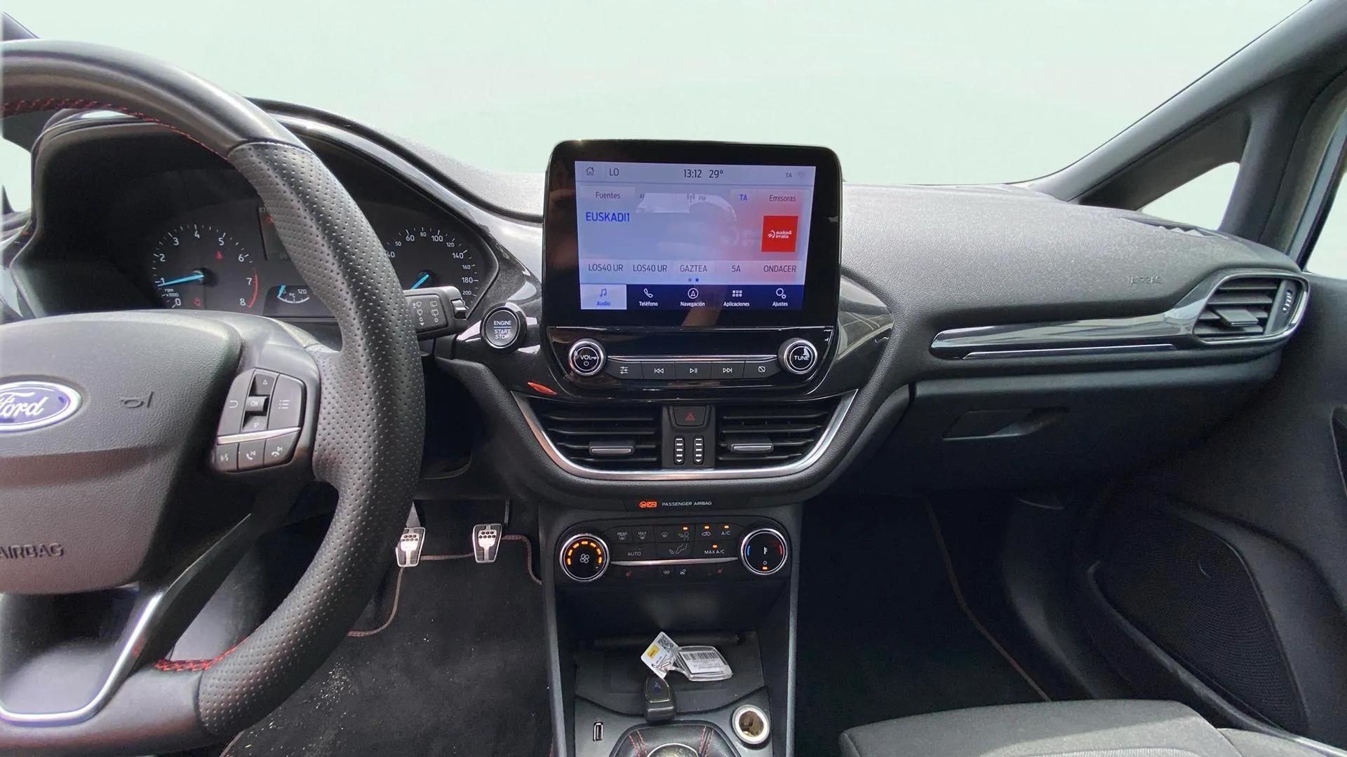 Ford Fiesta 1.0 EcoBoost MHEV ST-Line - foto 19