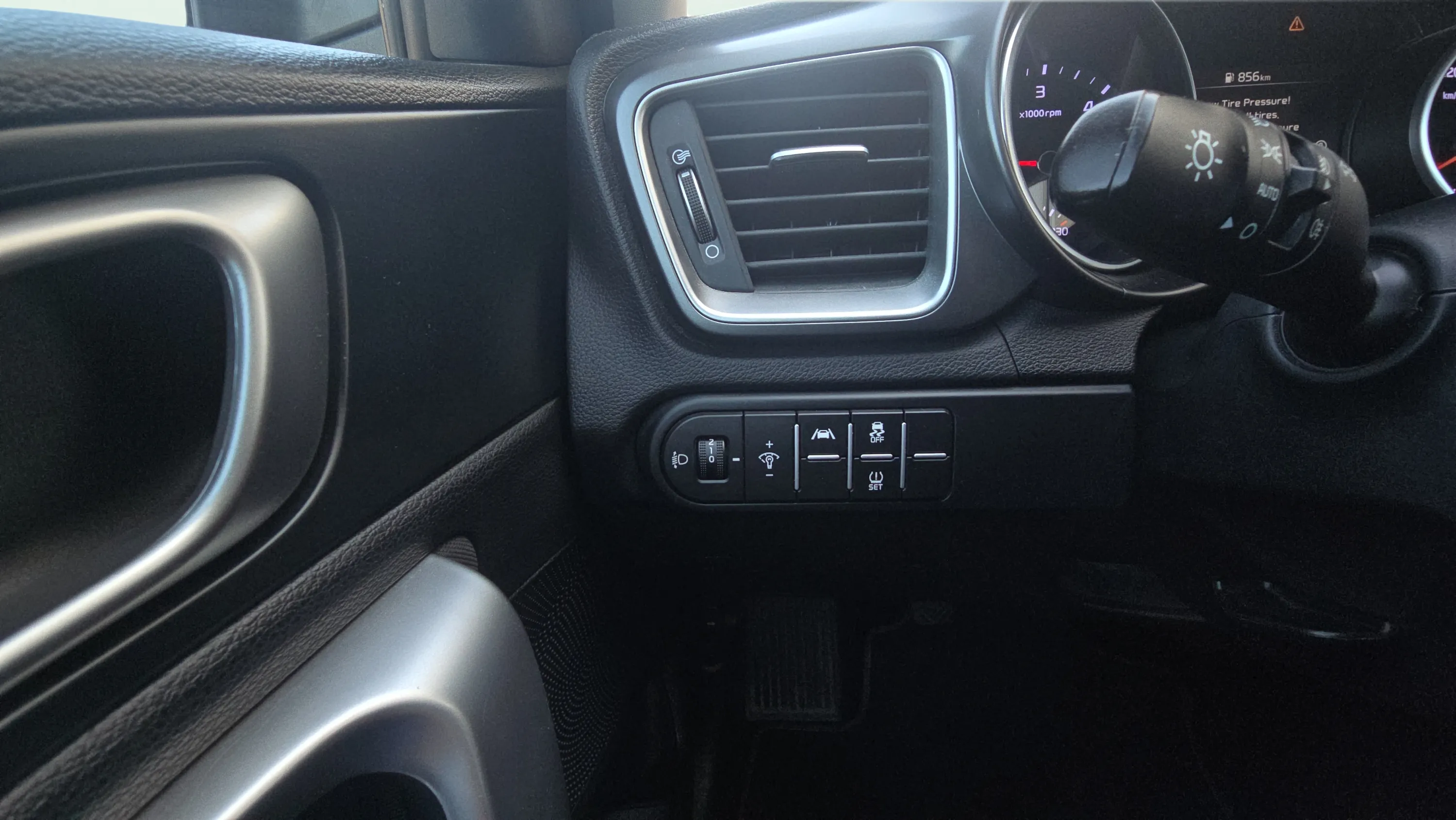 Kia Ceed 1.6 MHEV iMT Concept - foto 18