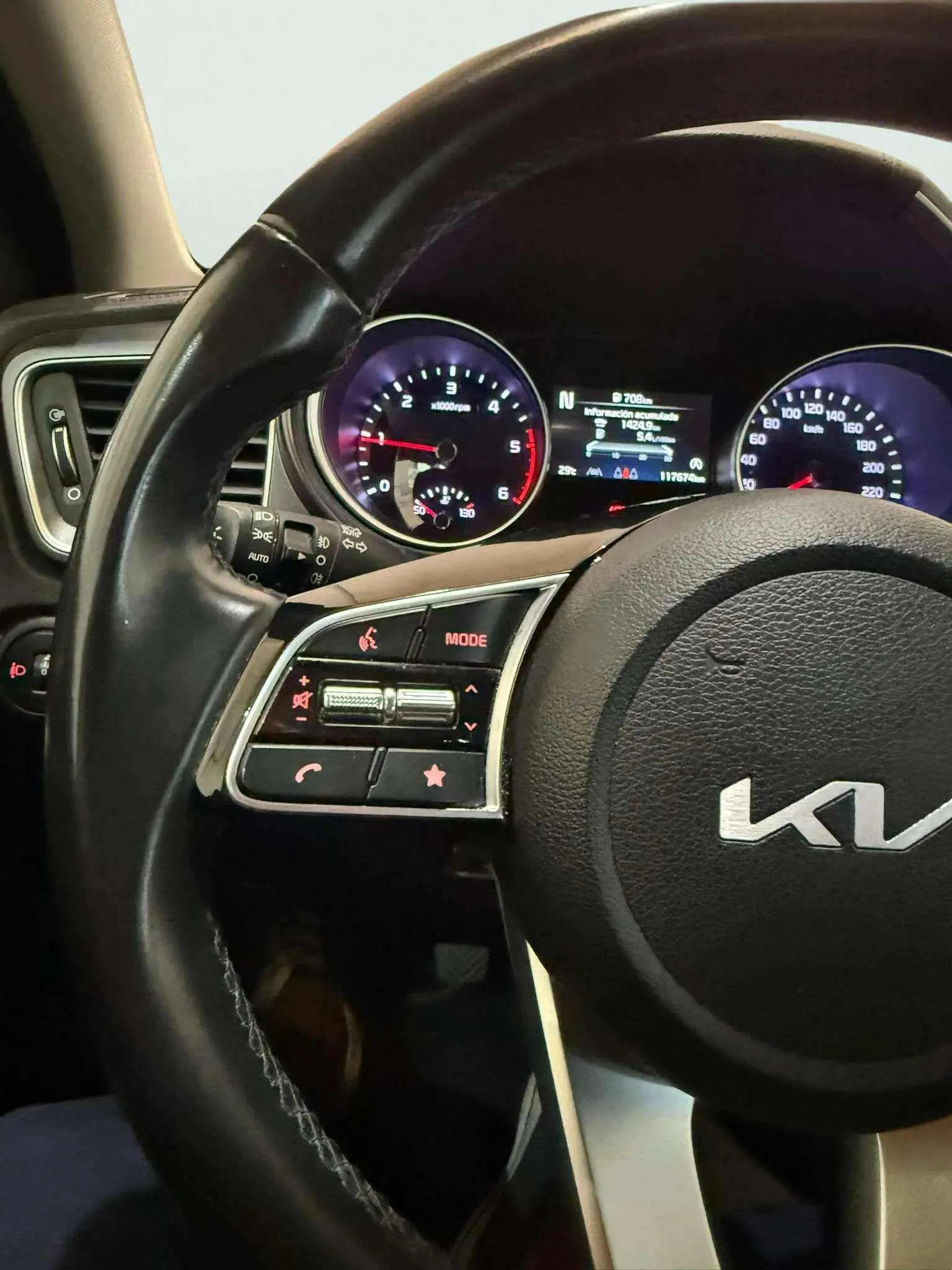 Kia Ceed 1.6 MHEV iMT Concept - foto 20