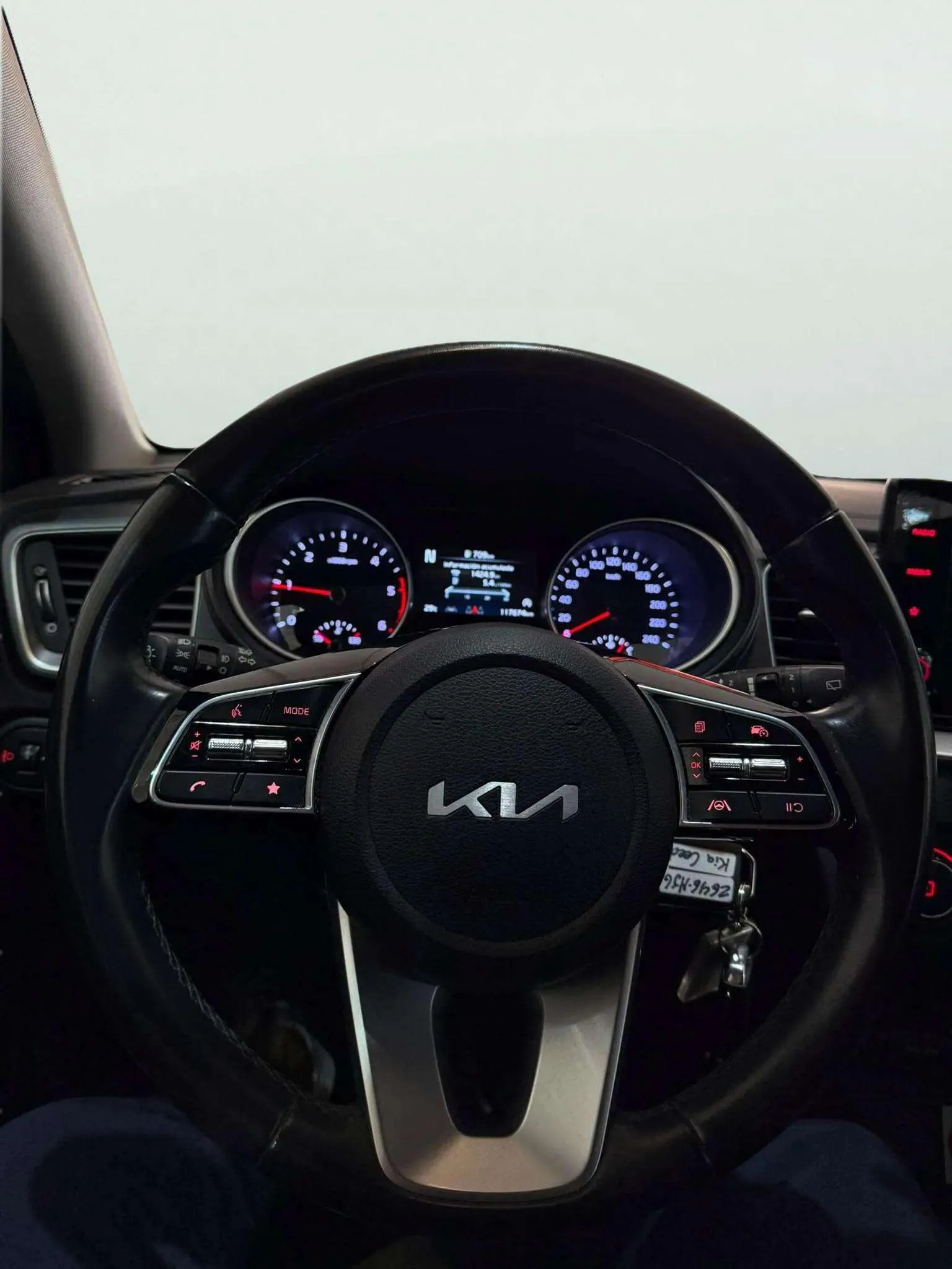 Kia Ceed 1.6 MHEV iMT Concept - foto 21