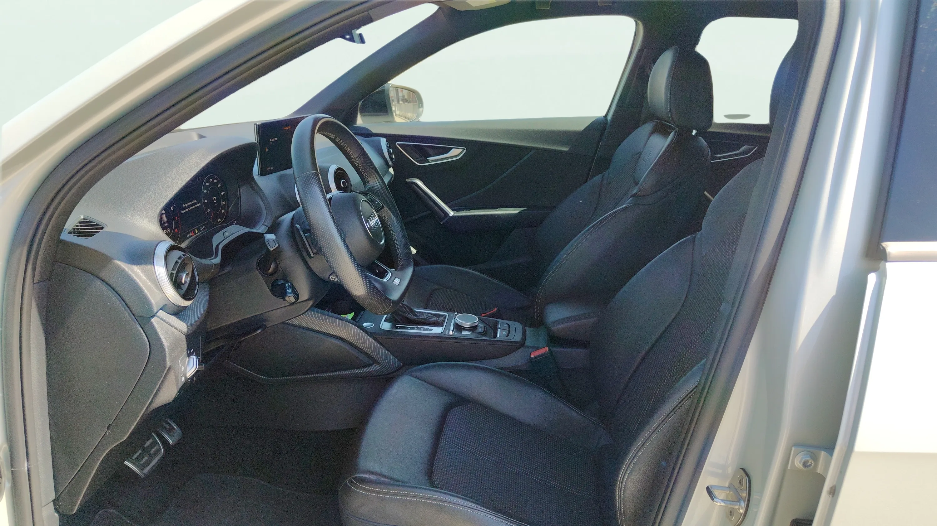 Audi Q2 Black Line 35 TFSI S tronic - foto 13